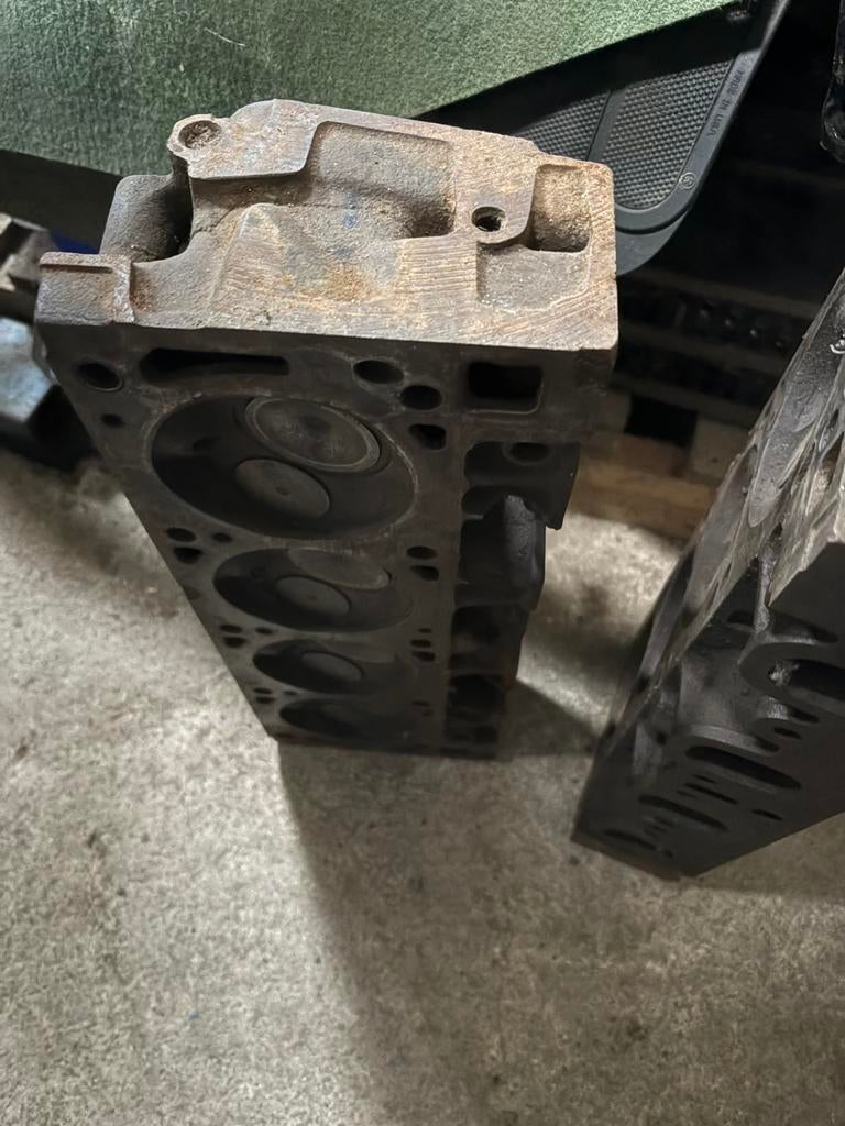 Ford v8 351m 400 cilinderkoppen, Ophalen, Gebruikt, Ford, Ford