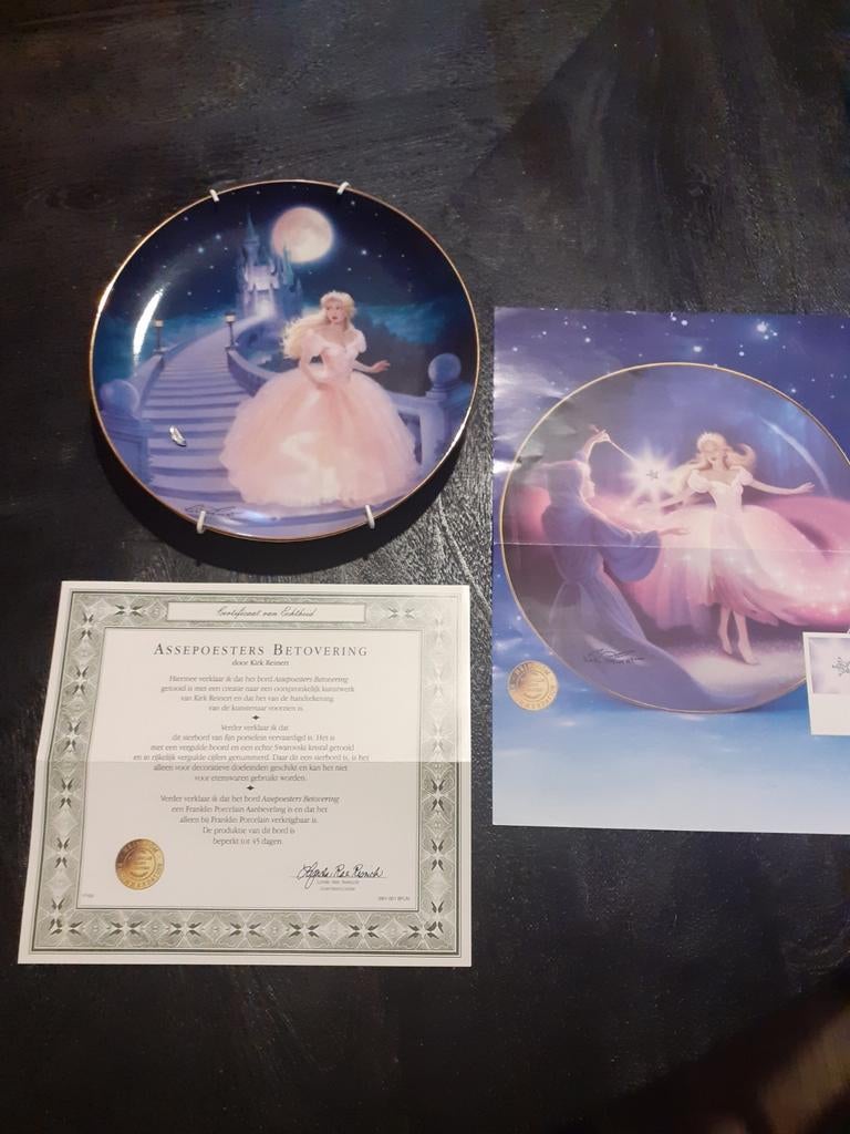 Franklin Mint Magic of Cinderella bord, Ophalen of Verzenden, Zo goed als nieuw, Porselein, Bord of Schaal