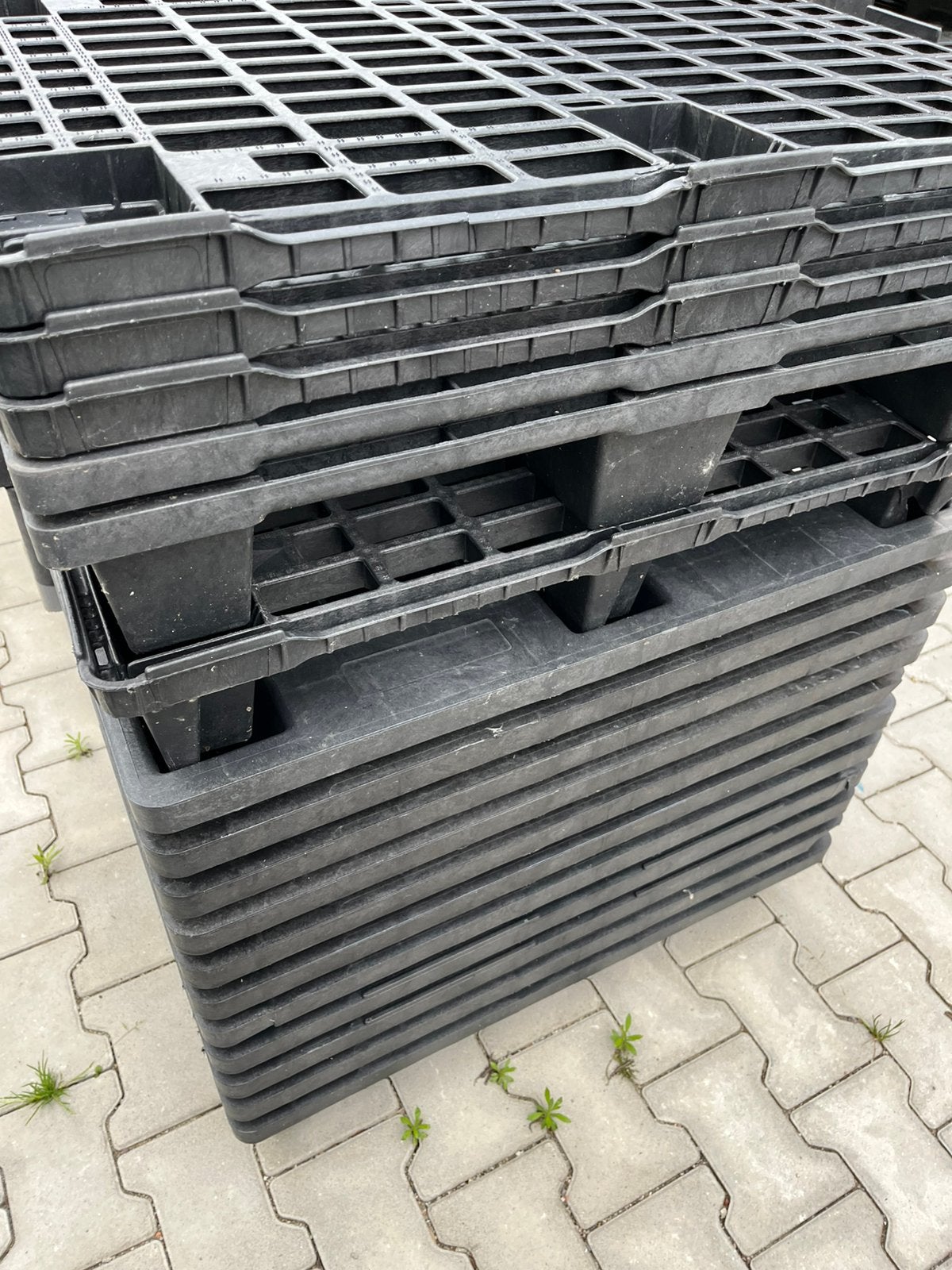 Te koop kunstof kunststof plastic pallets 80X60 vlonder nest, Ophalen of Verzenden, Zo goed als nieuw, Kunststof