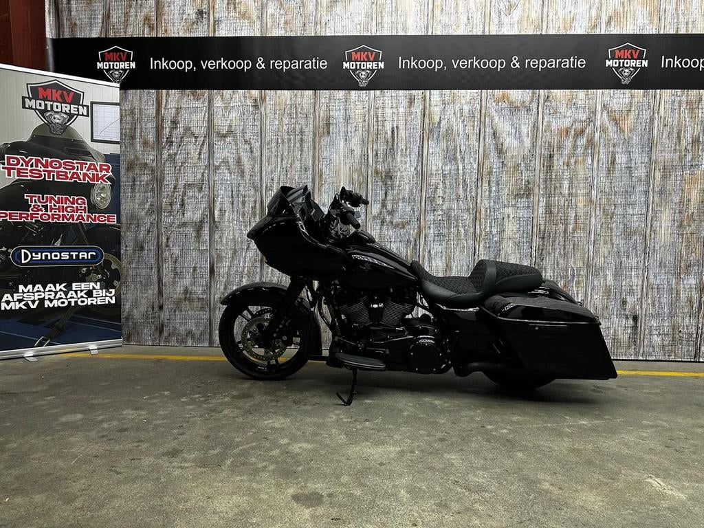 HARLEY-DAVIDSON ROAD GLIDE CUSTOM FLTRX (bj 2021) 25,749 mls, HARLEY-DAVIDSON, Bedrijf, Onbekend, Toermotor