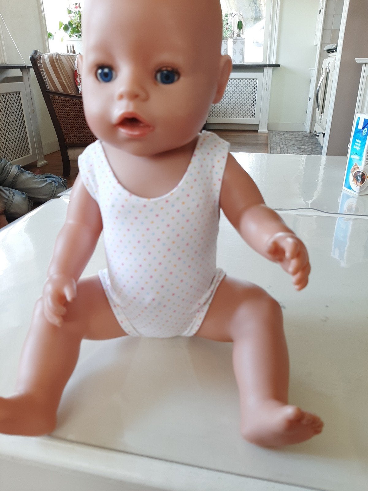 Leuke stipjes badpak baby born pop, Kinderen en Baby's, Speelgoed | Poppen, Ophalen of Verzenden, Nieuw, Babypop