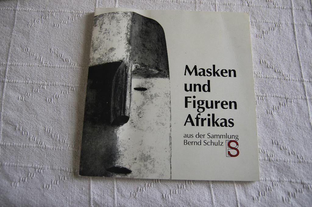 Masken und figuren afrikas, Ophalen of Verzenden, Gelezen, Afrika