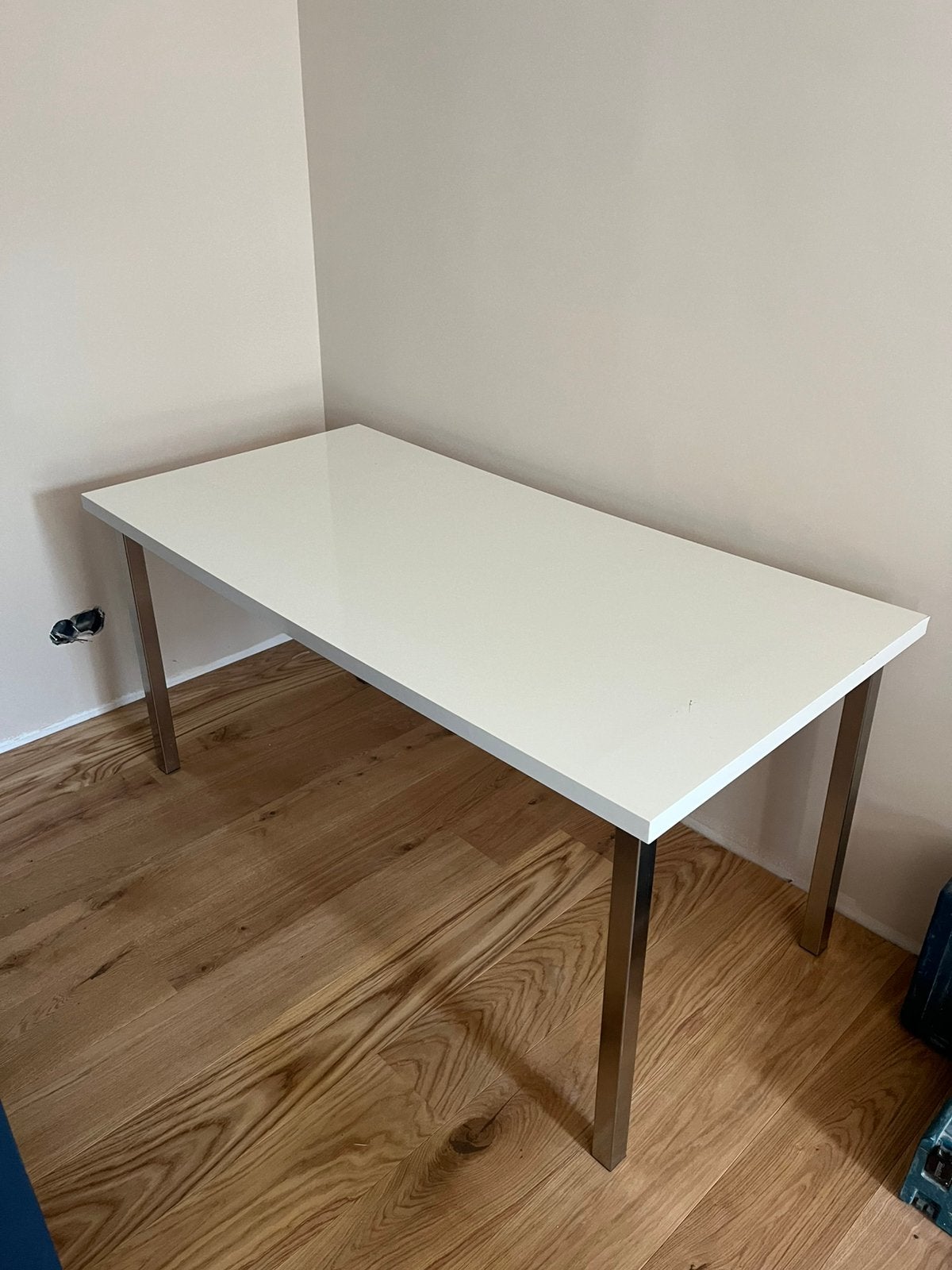 Hoogglans witte tafel, Ophalen, 100 tot 150 cm, 50 tot 100 cm, Zo goed als nieuw