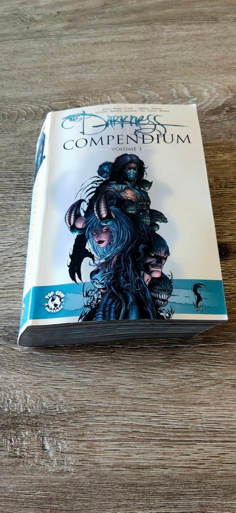 Boek - The Darkness Compendium Volume 1 (Engels), Ophalen of Verzenden