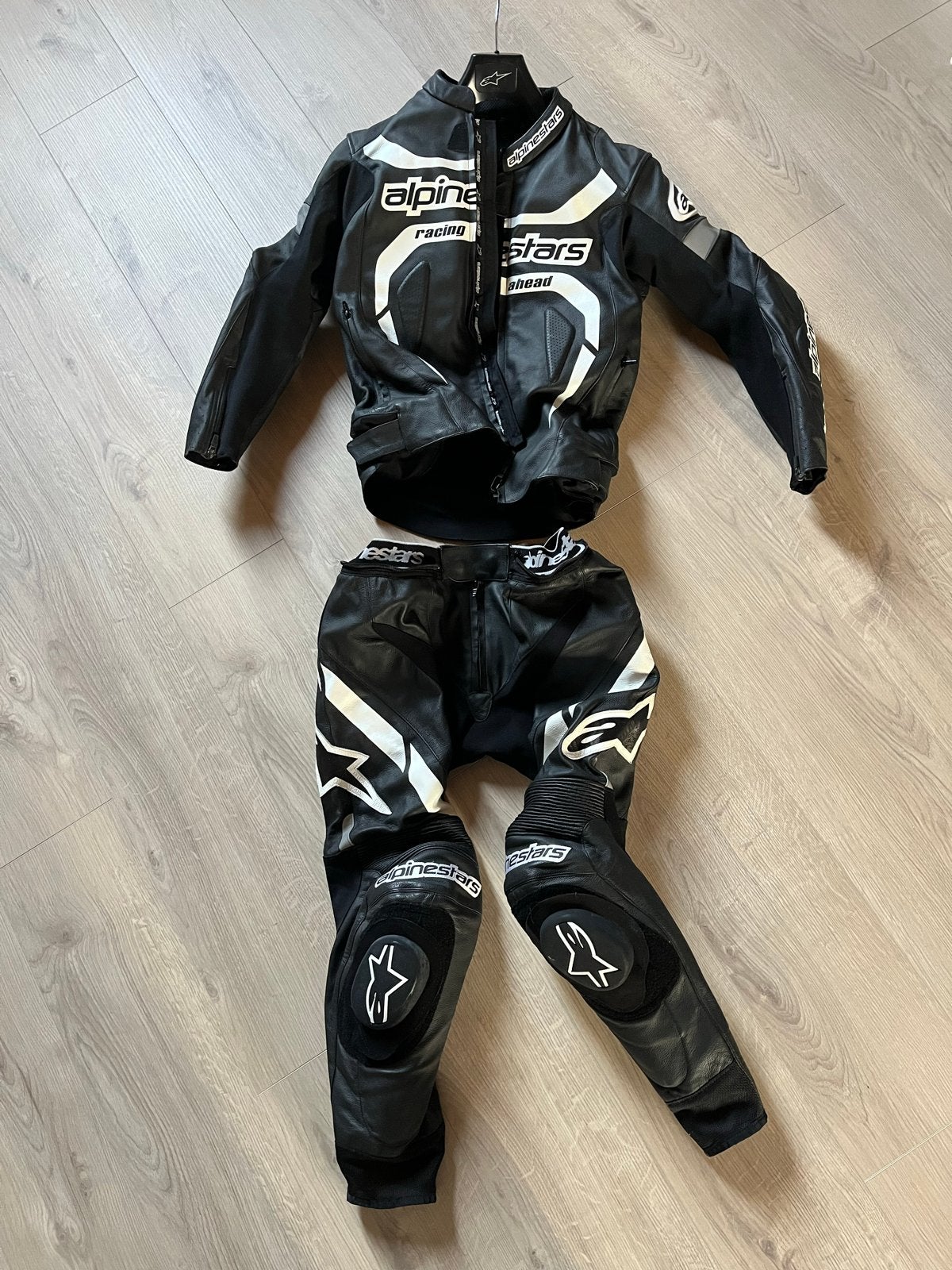 Alpinestars Motegi 2PC Leren Motorpak Zwart/Wit, Ophalen, Tweedehands, Heren, Combipak