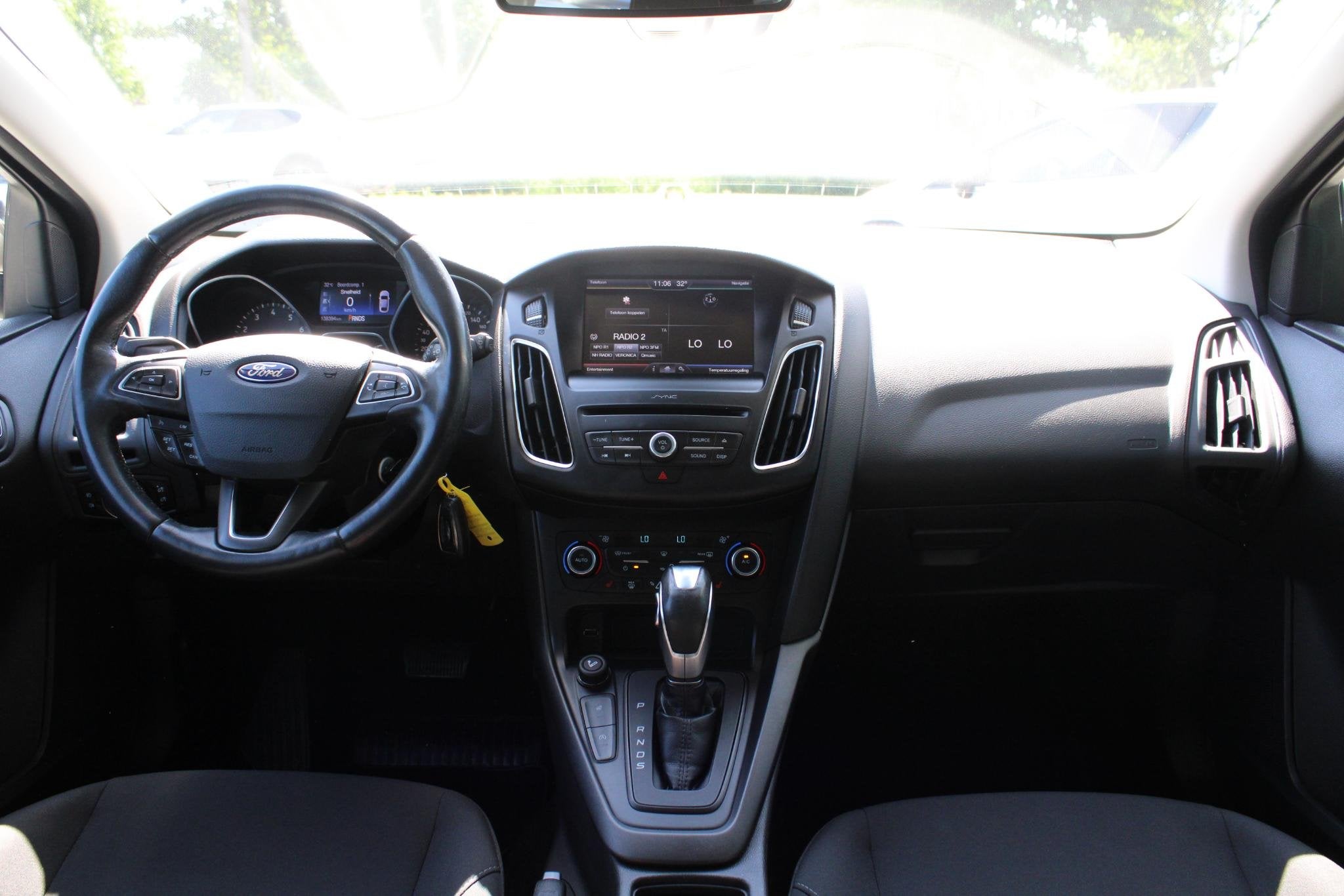 Ford Focus Wagon 1.0 EcoBoost 125 PK Trend Automaat | Trekha, Bruin, 1245 kg, 3 cilinders, Geïmporteerd