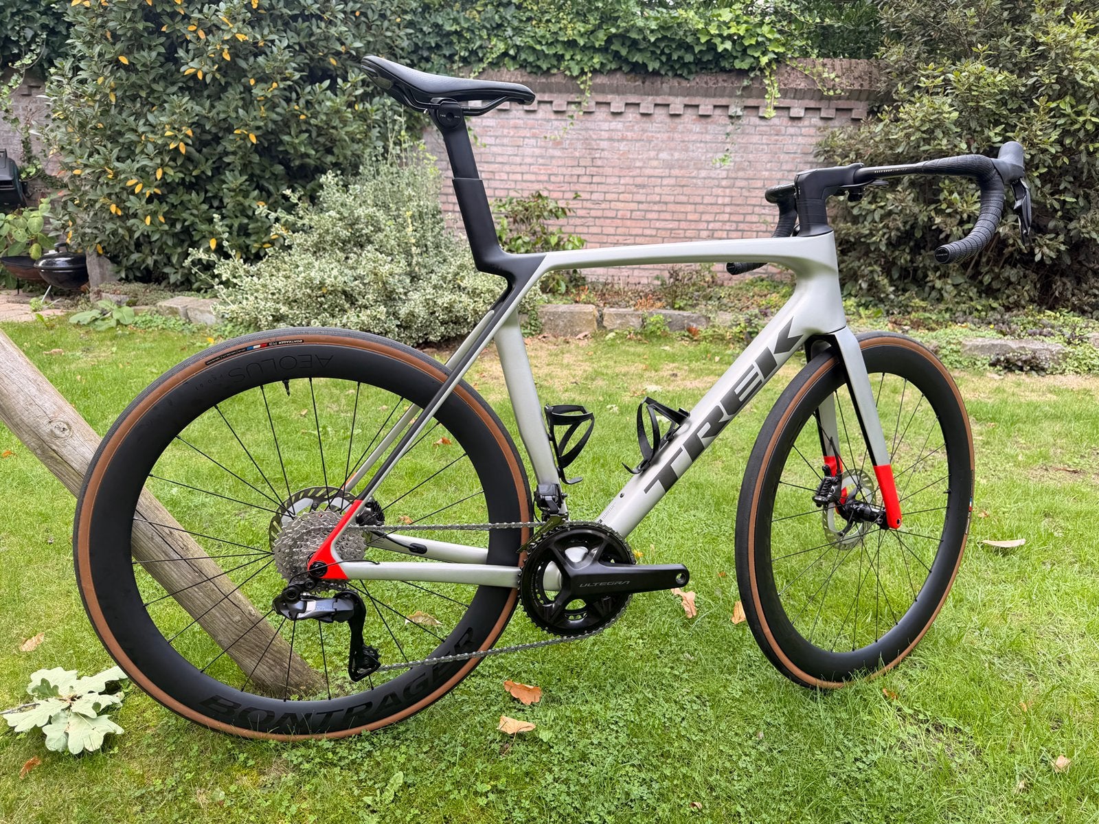 Trek Madone SL7 Gen 8 racefiets maat L 2025  ZGAN, 28 inch, Carbon, Heren, Zo goed als nieuw