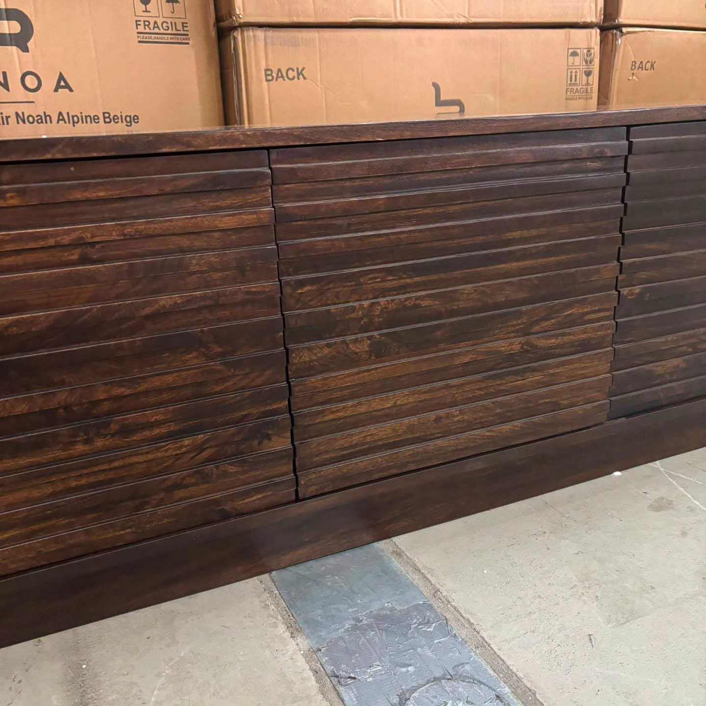 TV-meubel Mangohout 210cm, kleur Walnoot van livingfurn, Ophalen, Onbekend, Nieuw, Onbekend