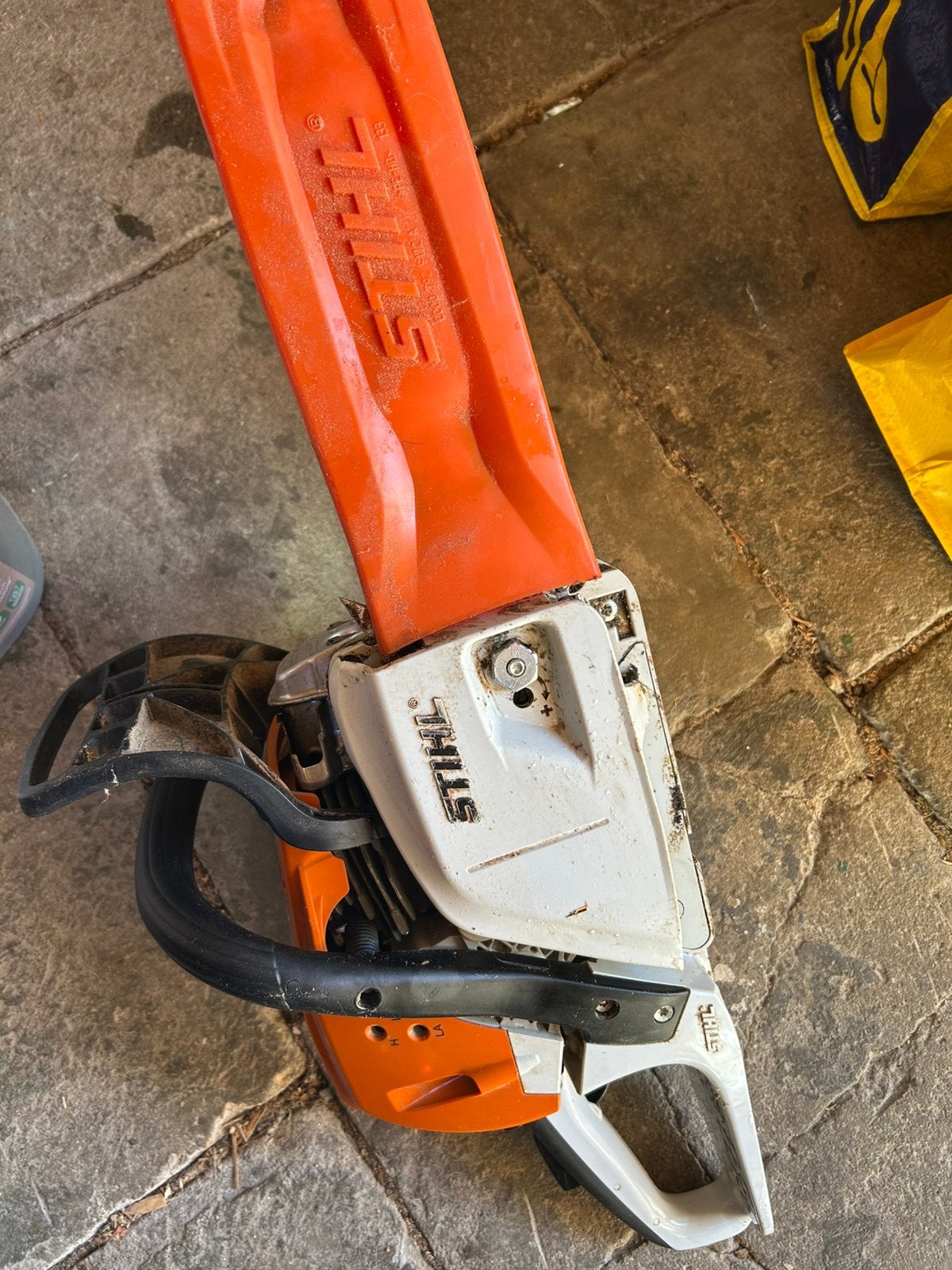 Foto 2 van Stihl MS231c Kettingzaag
