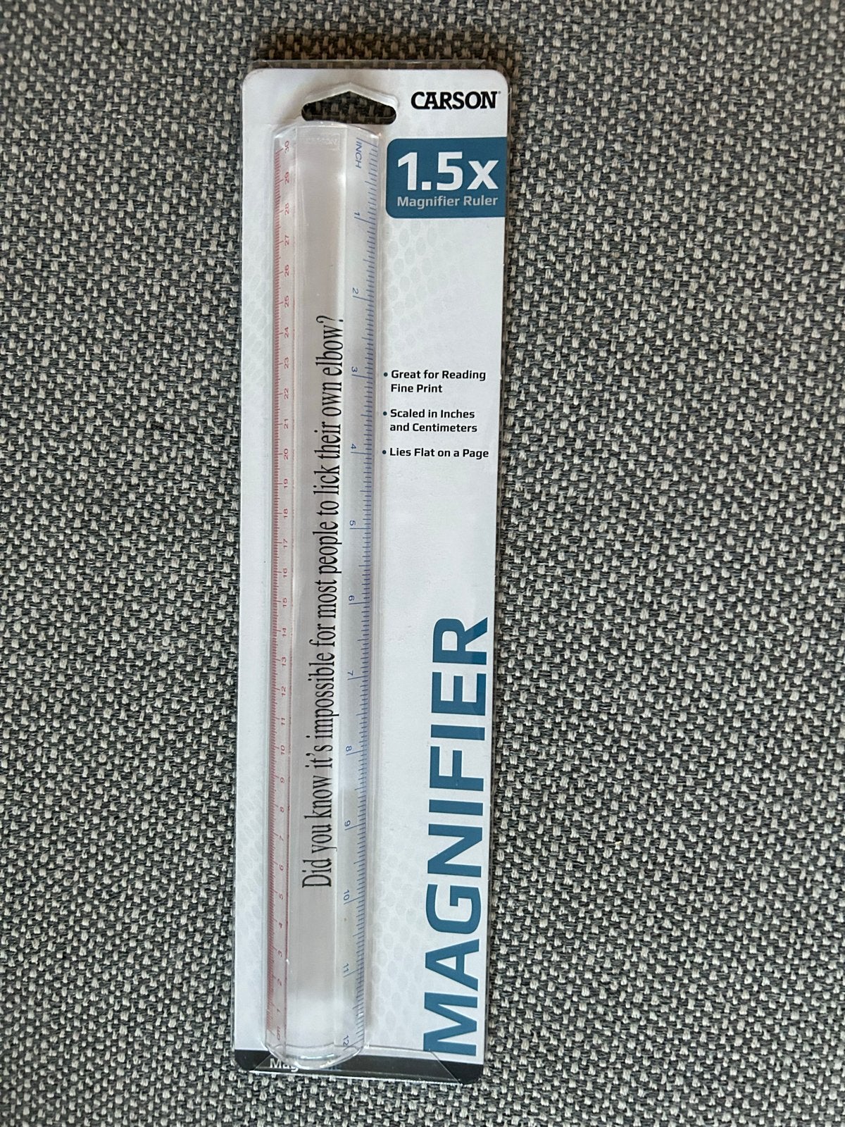 Carson 1.5x Vergrootliniaal - Ideaal voor kleine lettertjes, Ophalen of Verzenden, Nieuw, Vergrootglas of Loep