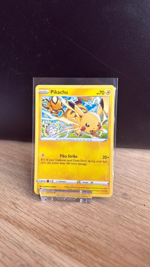 Pikachu 049/195, Ophalen of Verzenden, Zo goed als nieuw