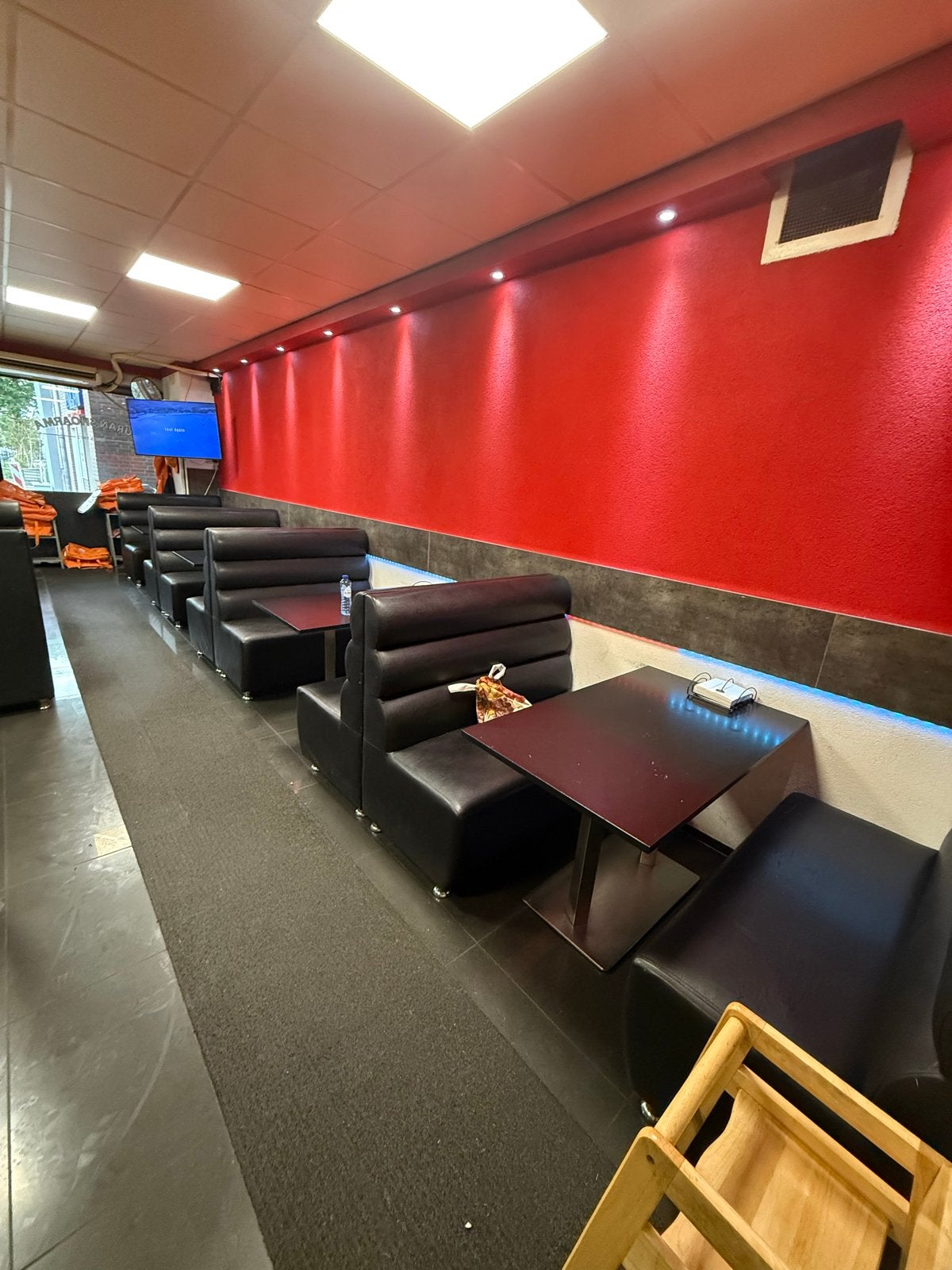 Comfortabele bankstellen voor horeca, beschadigd, Kunststof, Gebruikt, 75 tot 100 cm, Ophalen of Verzenden