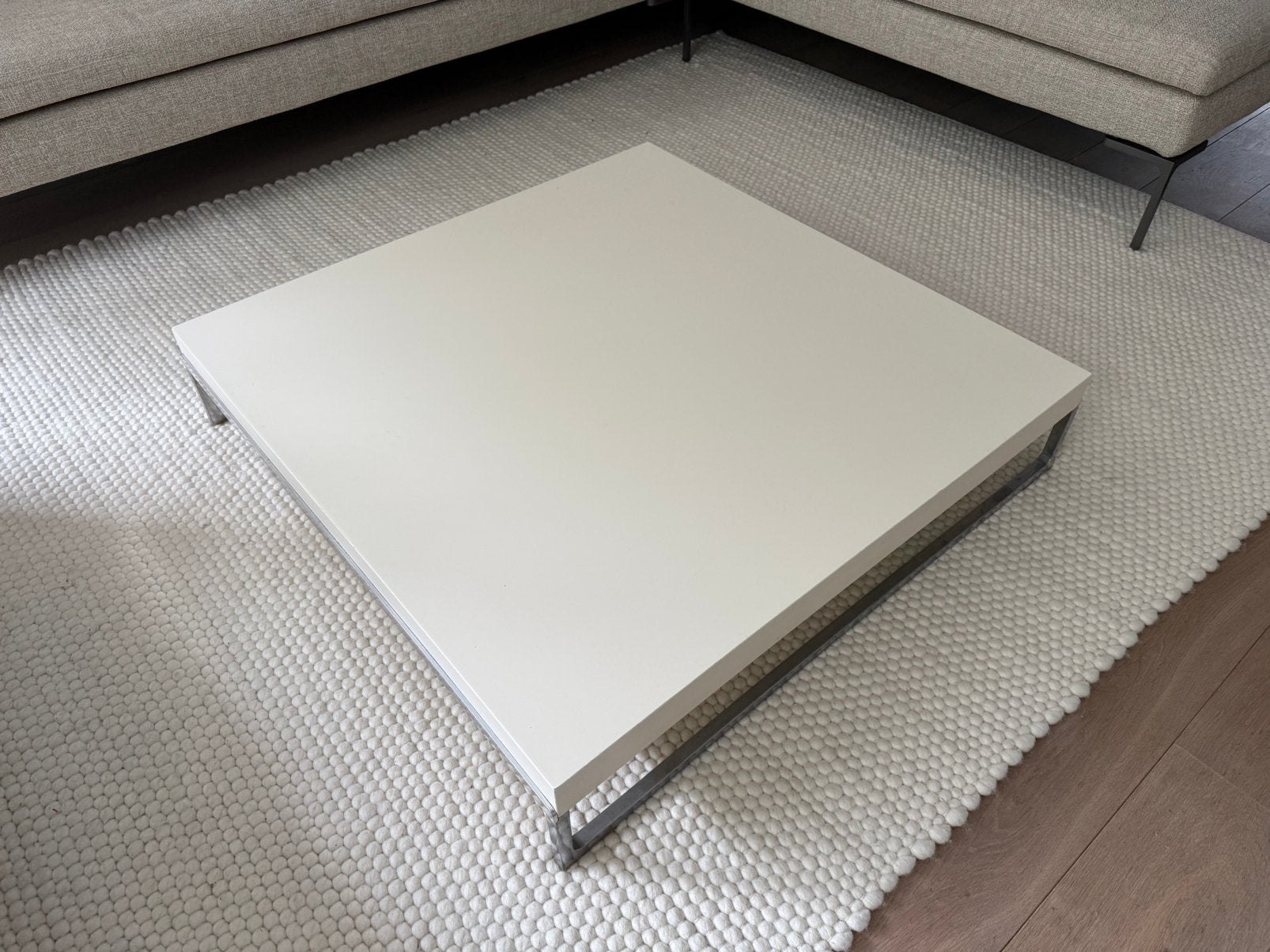 B&B Italia ‘Solo’ salontafel – Design Antonio Citterio, Gebruikt, Itliaans design, Vierkant, 5 – 50