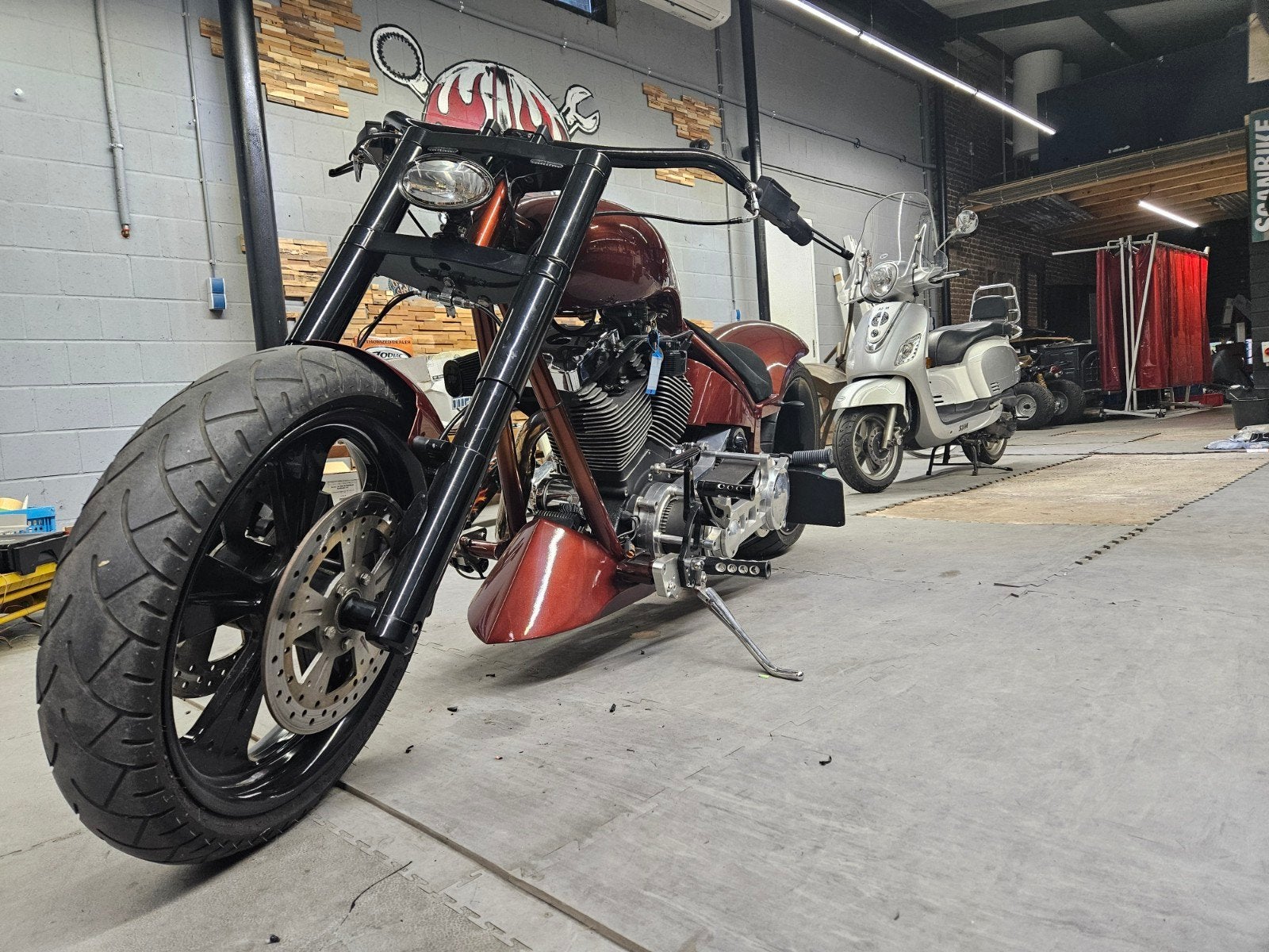 Custom Bike met Ultima Performance Blok en 300er Achterband, Motoren, Motoren | Harley-Davidson, Sportuitlaat, 2 cilinders, Gebruikt