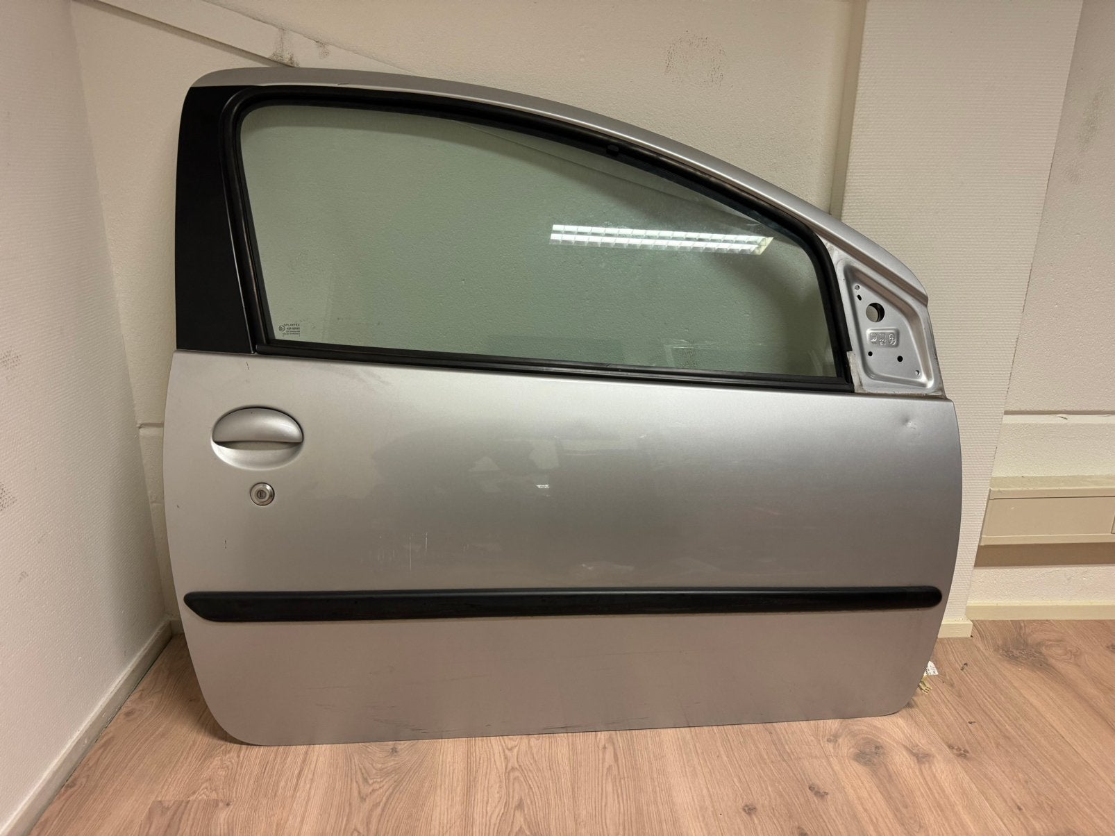 Portier Rechts Grijs Citroën C1 Peugeot 107 Toyota Aygo 3DRS, Ophalen of Verzenden, Voor, Citroën, Deur