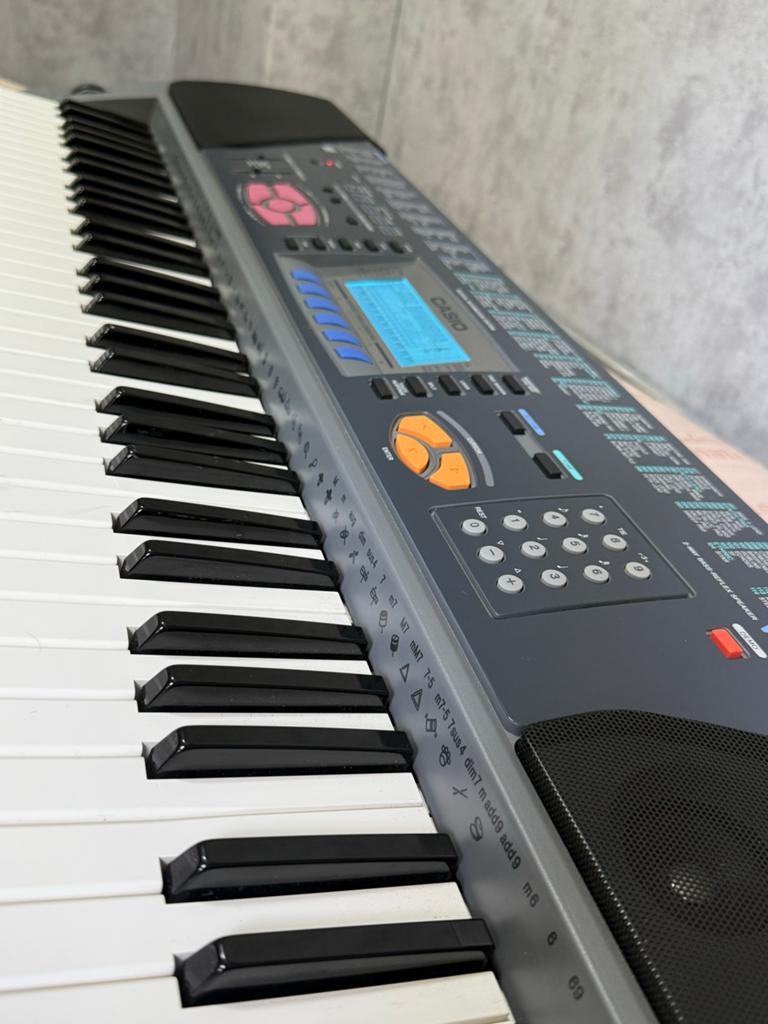 Casio WK-1200 Muzikaal Keyboard - 76 Toetsen -with Stand, Muziek en Instrumenten, Keyboards, Casio, Gebruikt, Ophalen of Verzenden
