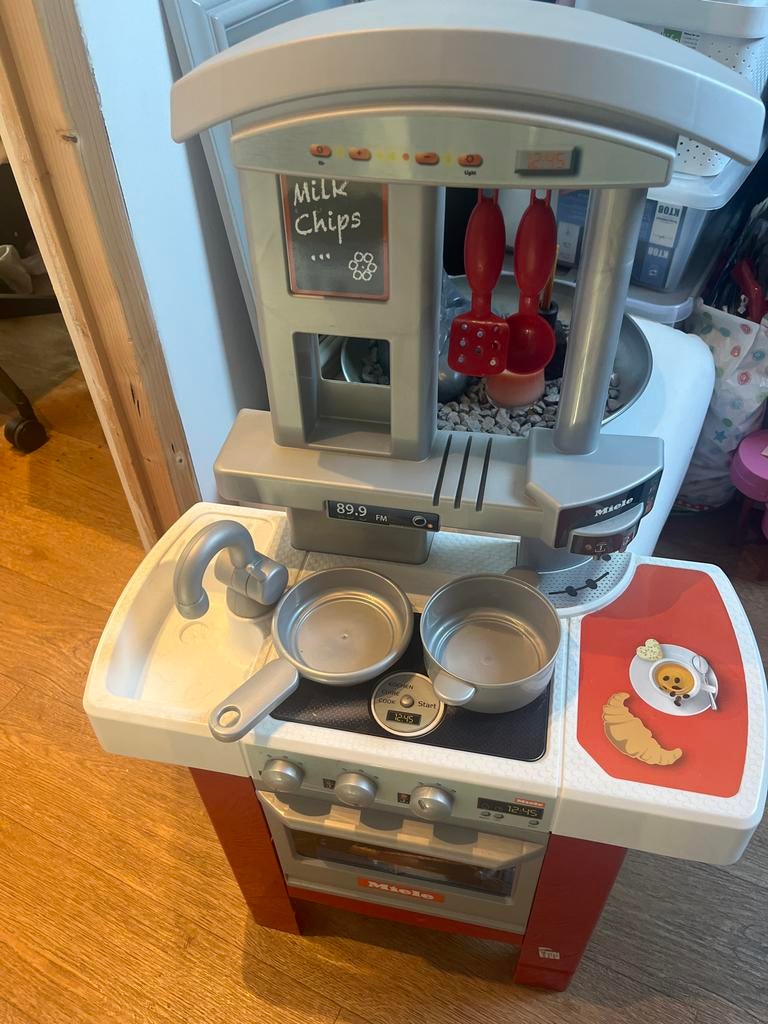 Miele speelgoedkeuken met accessoires, Ophalen of Verzenden, Gebruikt, Kunststof, Speelkeuken