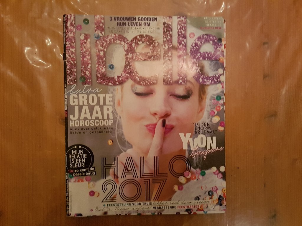 Tijdschrift Libelle Extra Hallo 2017, Ophalen of Verzenden, Gelezen, Damesbladen