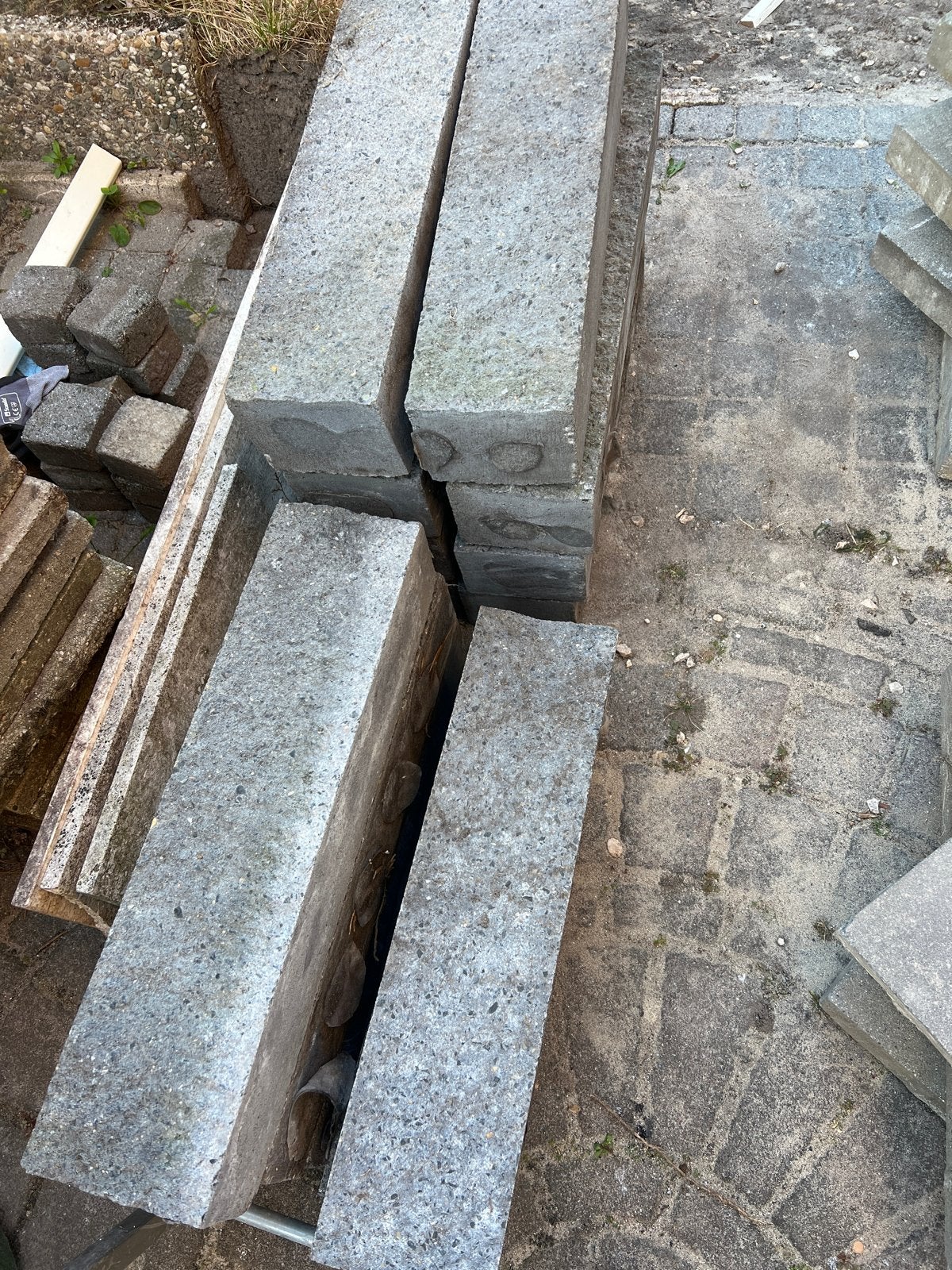 25 Bloembak blokken - Beton/Steen voor tuin, Tuin en Terras, Bloembakken en Plantenbakken, Ophalen, Gebruikt, Minder dan 30 cm