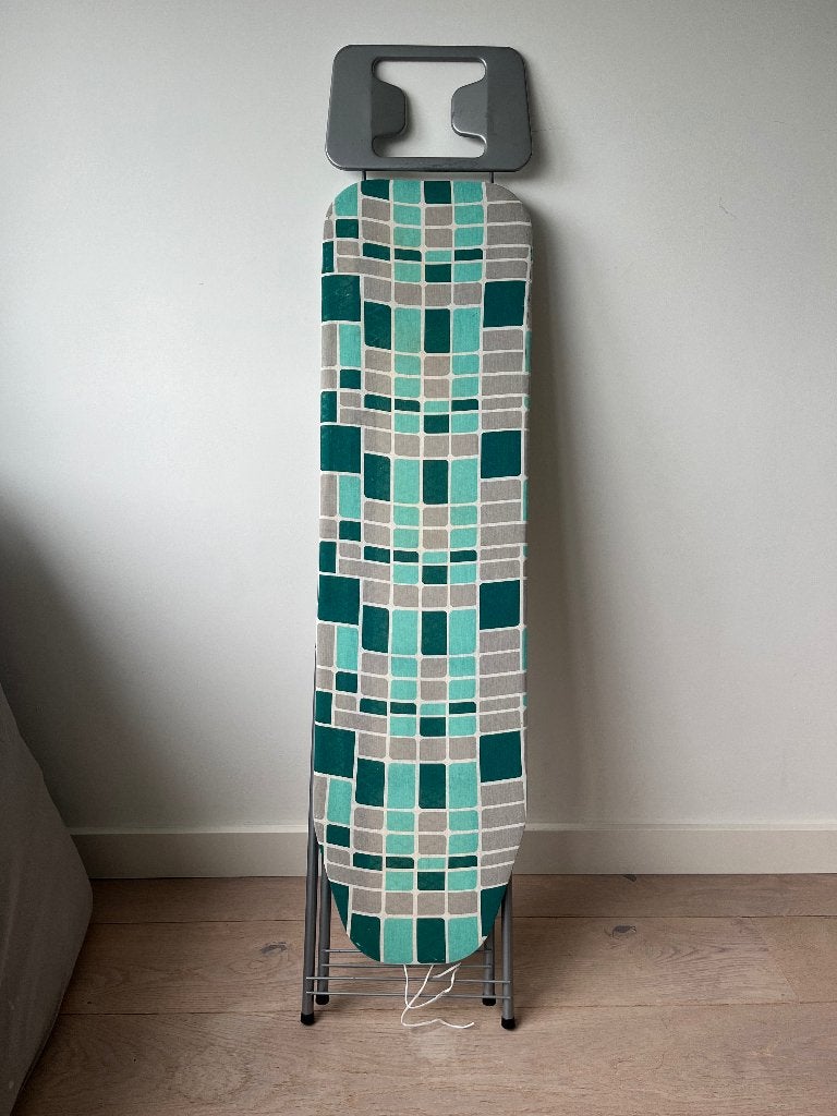 Strijkplank / ironing board – goede staat – verstelbaar, Ophalen, Gebruikt, Draadloos strijkijzer