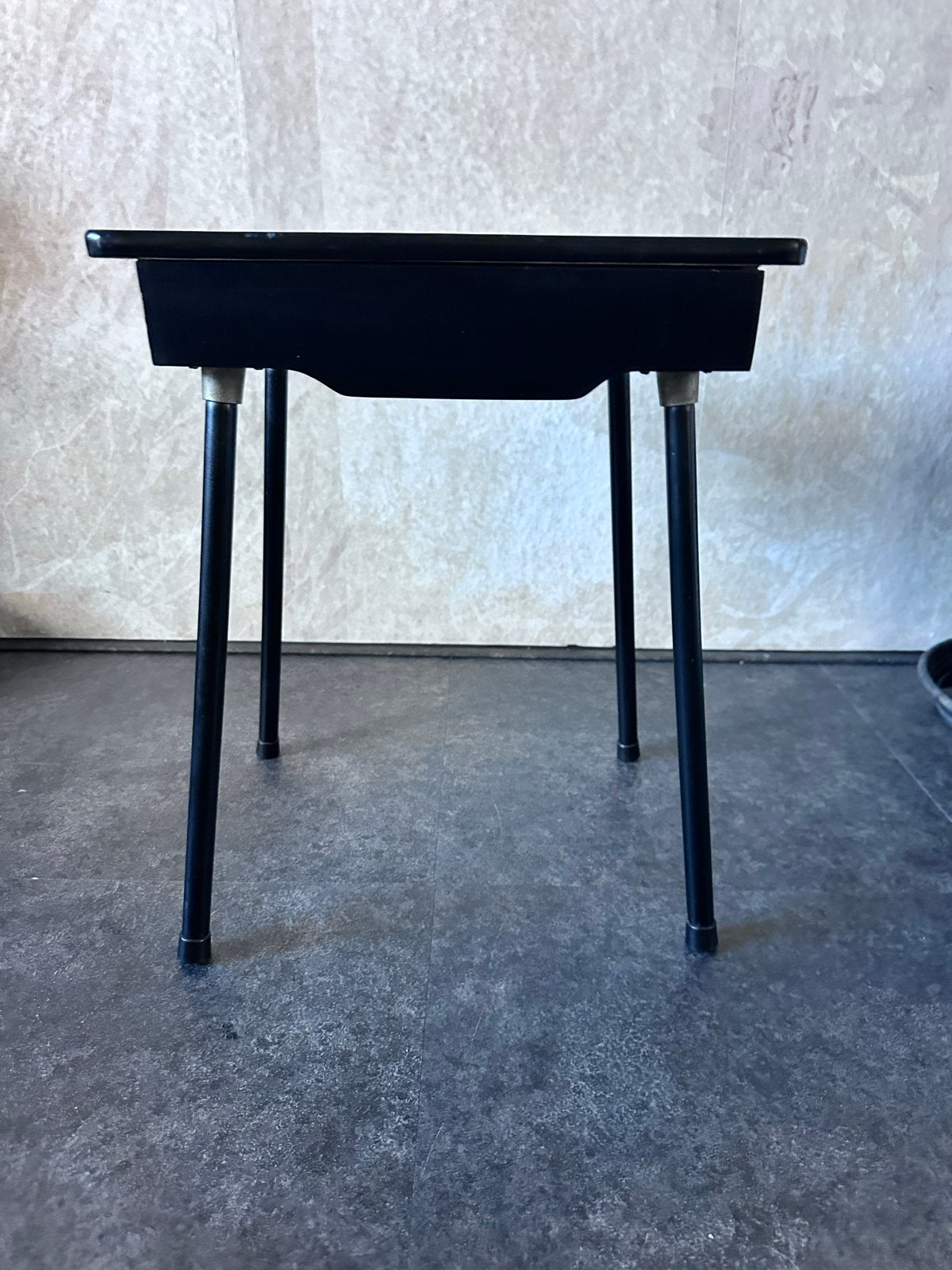 Vintage Bauhaus Rietveld Stijlnachtkastje  - Zwart/Wit, Gebruikt, Minder dan 45 cm, Ophalen of Verzenden, Minder dan 55 cm