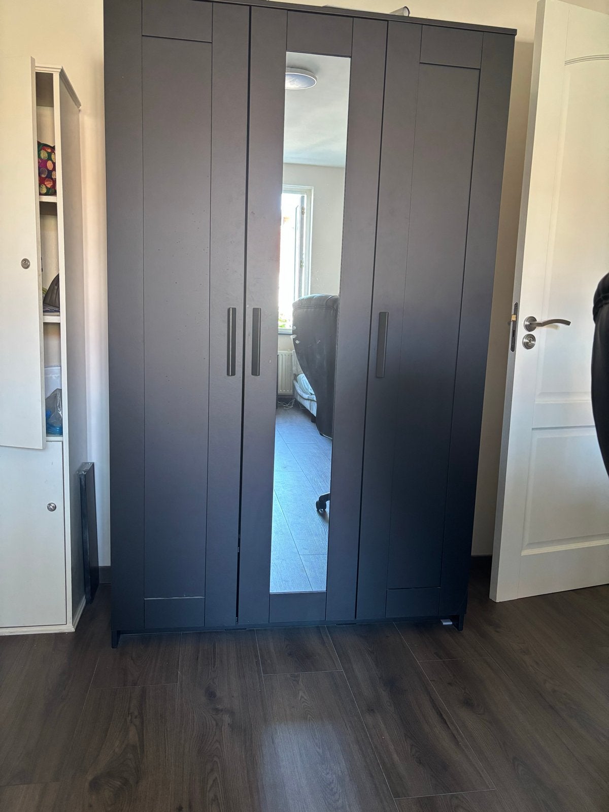 2x IKEA BRIMNES Kledingkast met spiegeldeur - Zo goed als ni, Ophalen, 100 tot 150 cm, Zo goed als nieuw, 150 tot 200 cm