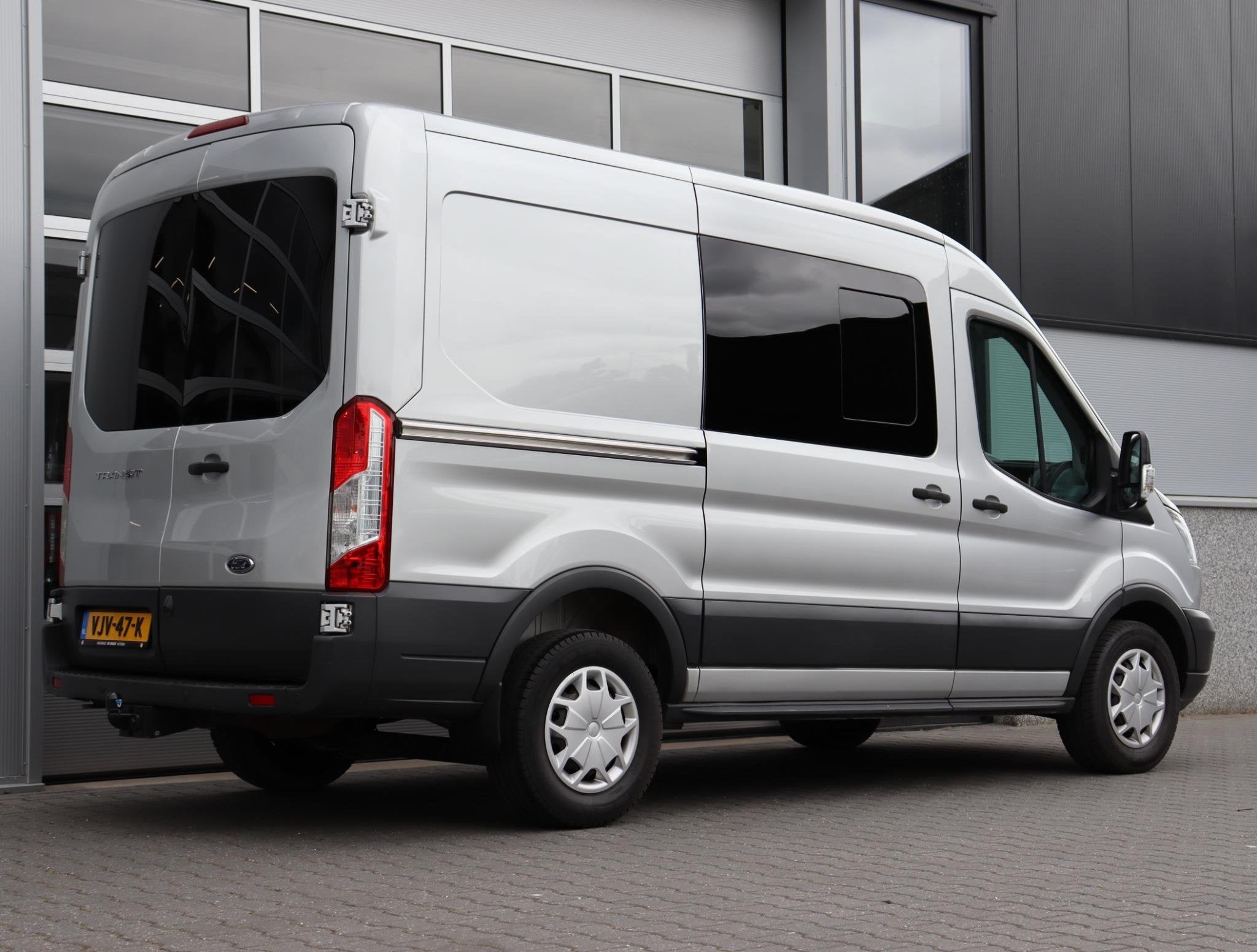 Ford Transit 330 2.0 TDCI L2H2 Trend CAMPER! Ombouw NEXT ROU, Stof, Euro 6, 4 cilinders, 14 km/l