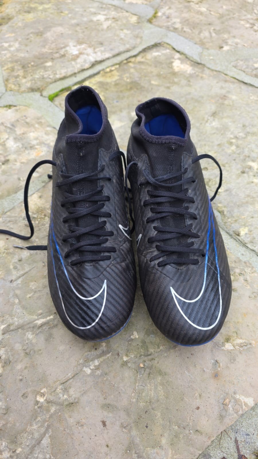 Nike voetbalschoenen en Stanno scheenbeschermers, Maat XS of kleiner, Ophalen, Gebruikt, Set