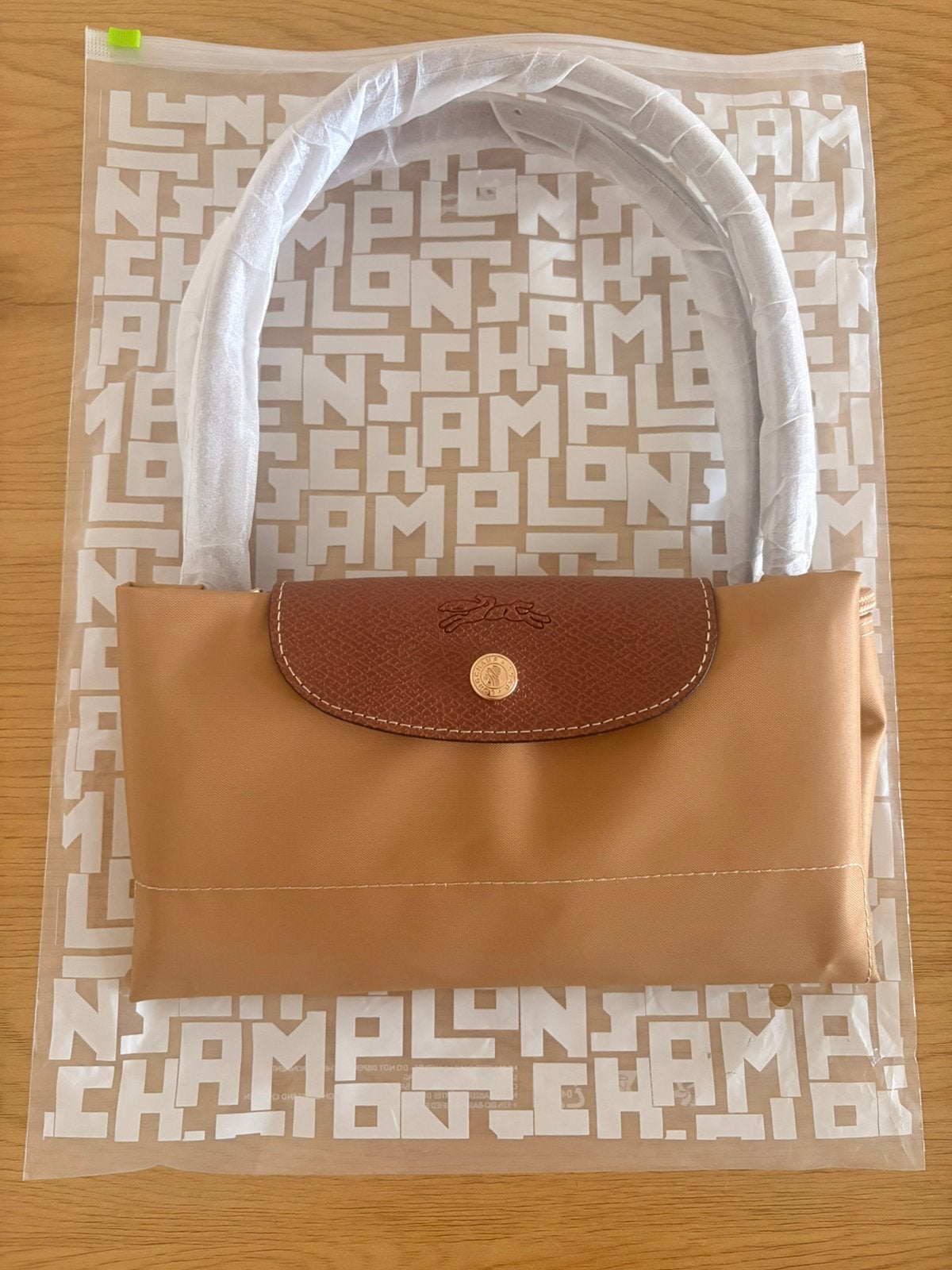 Longchamp tas, Sieraden, Tassen en Uiterlijk, Verzenden, Nieuw, Beige