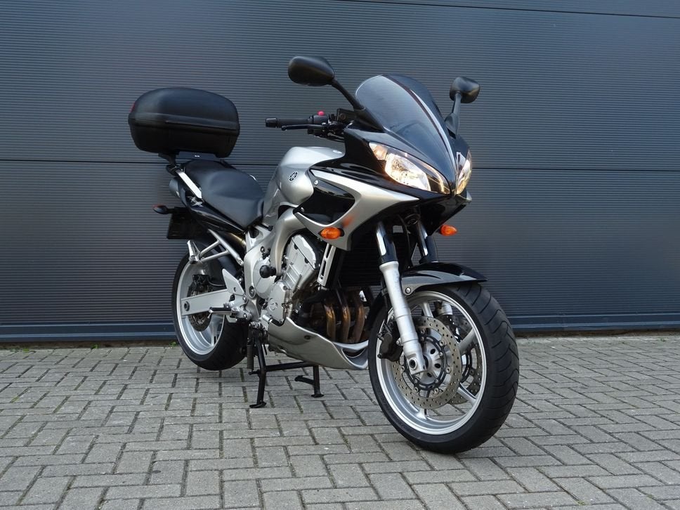 *VERKOCHT* YAMAHA FZ6 S2 Fazer (bj 2004) 20.859 km, Motoren, 4 cilinders, Motorrijbewijs A, Bedrijf, Onbekend