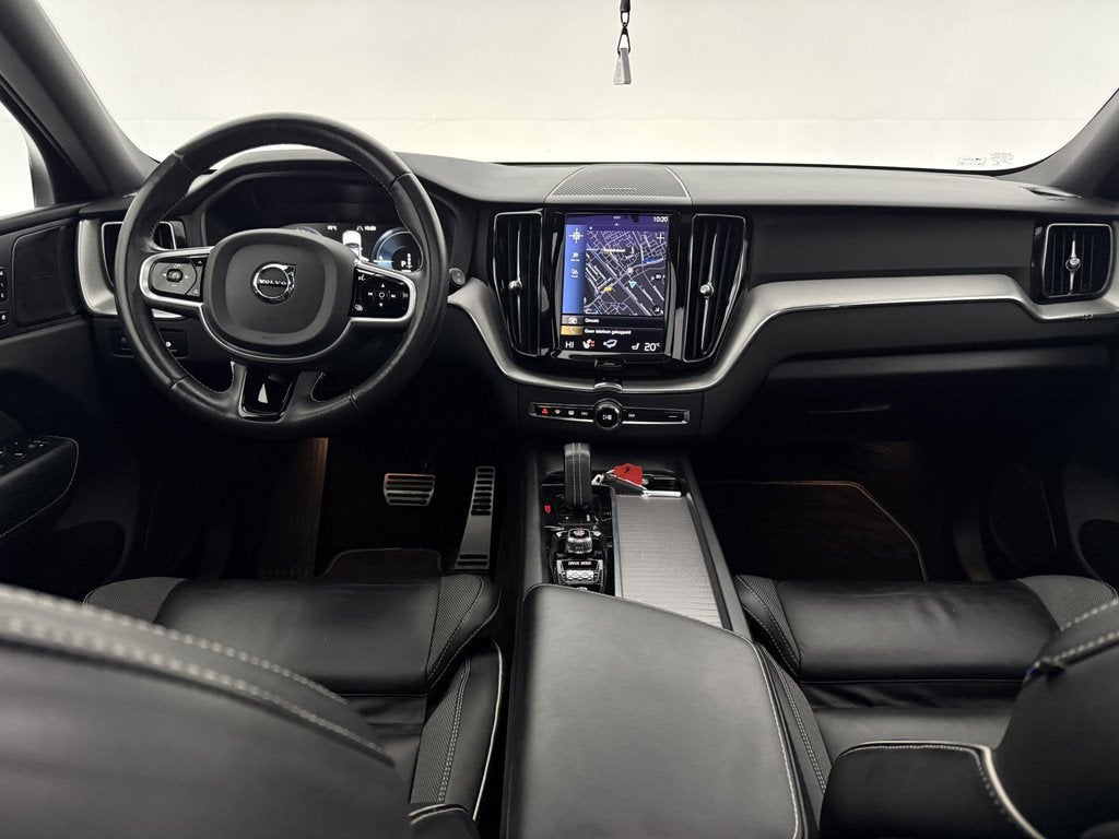 Volvo XC60 2.0 Recharge T6 AWD R-Design | Pano | 360 | HuD, Automaat, Gebruikt, Euro 6, 1969 cc