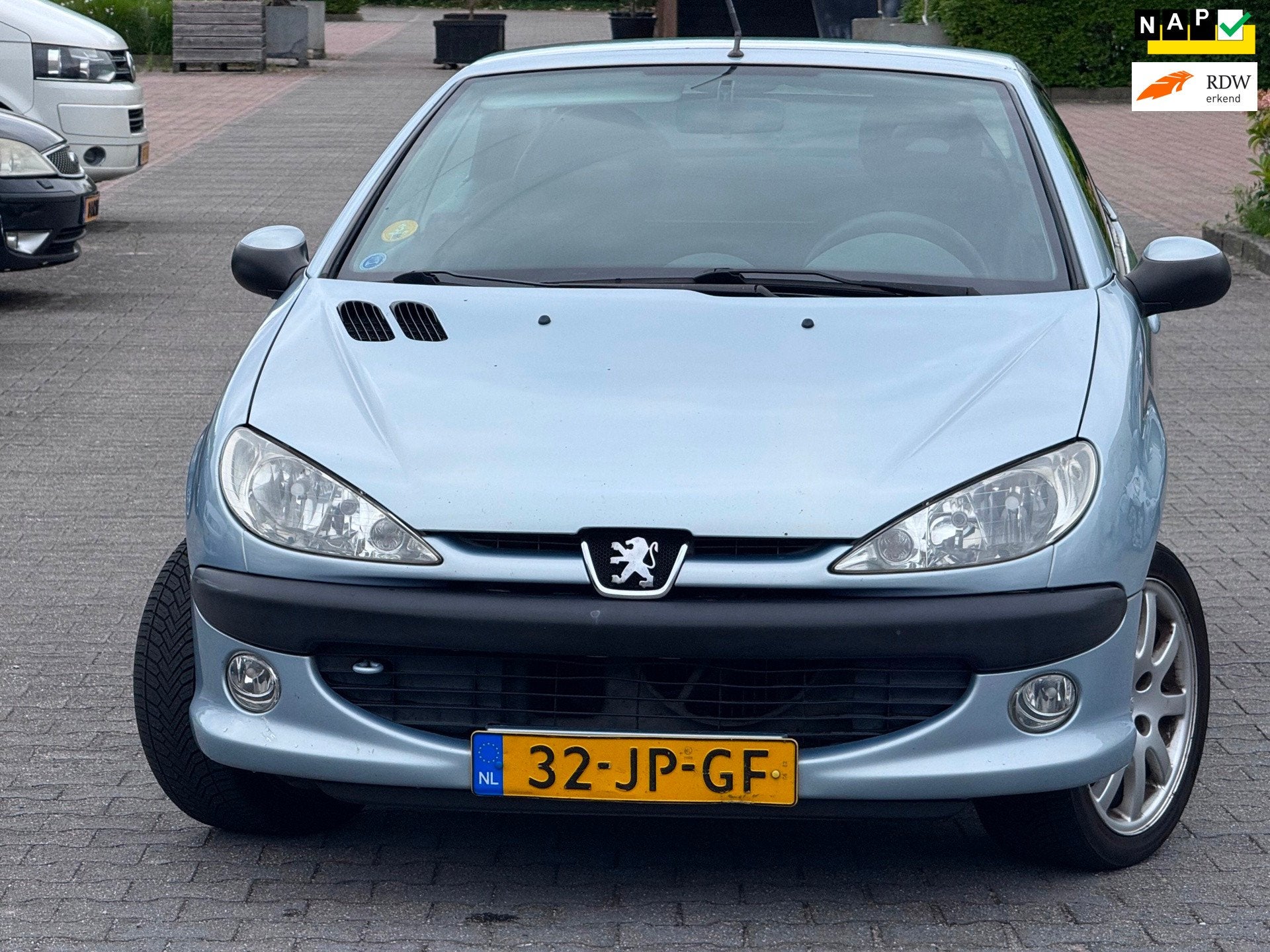 Peugeot 206 CC 1.6-16V Cabriolet | Elektrische ramen | LM Ve, Auto's, Voorwielaandrijving, Stof, Gebruikt, Zwart