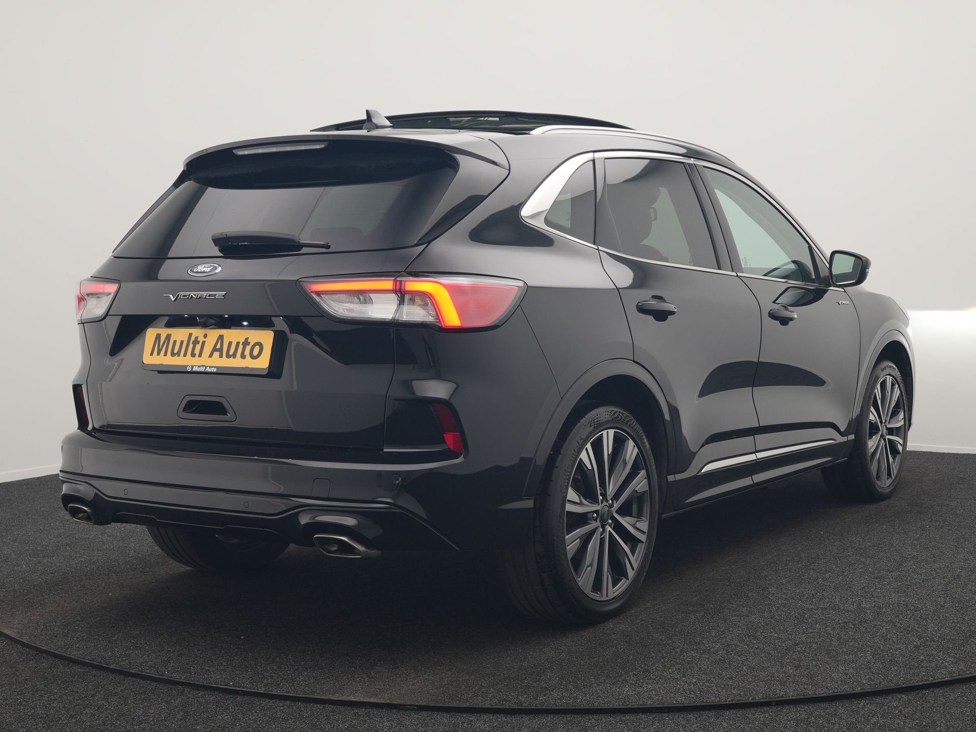 Ford Kuga 2.5 Vignale PHEV 225pk Dealer O.H. | Panodak | Hea, Auto's, Dealer onderhouden, Gebruikt, Zwart, 4 cilinders