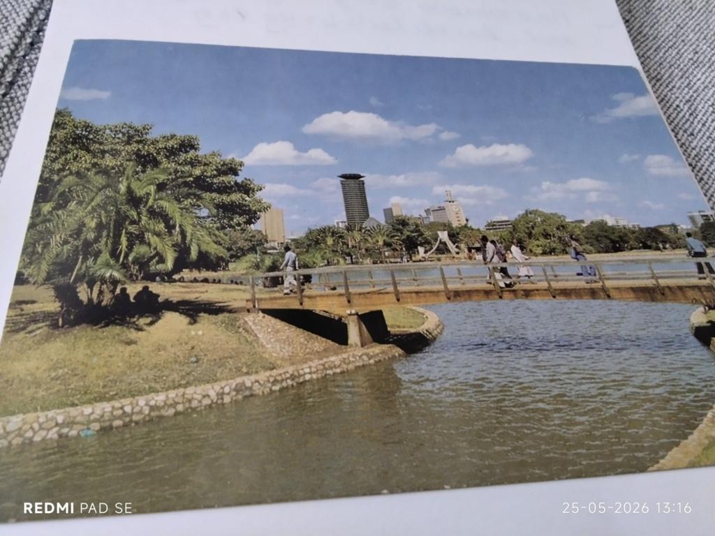 Vintage Ansichtkaart Uhuru Park Nairobi Kenia (Gelopen), Ophalen of Verzenden, 1960 tot 1980, Gelopen, Buiten Europa