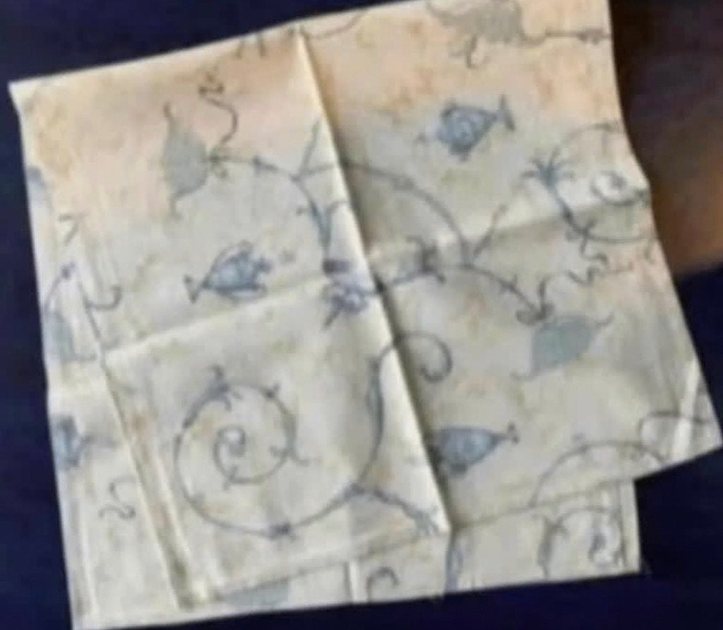 Dekservet, tafellaken, kleed; 70x70; creme- geel blauw-grijs, Ophalen of Verzenden, Zo goed als nieuw, Vierkant
