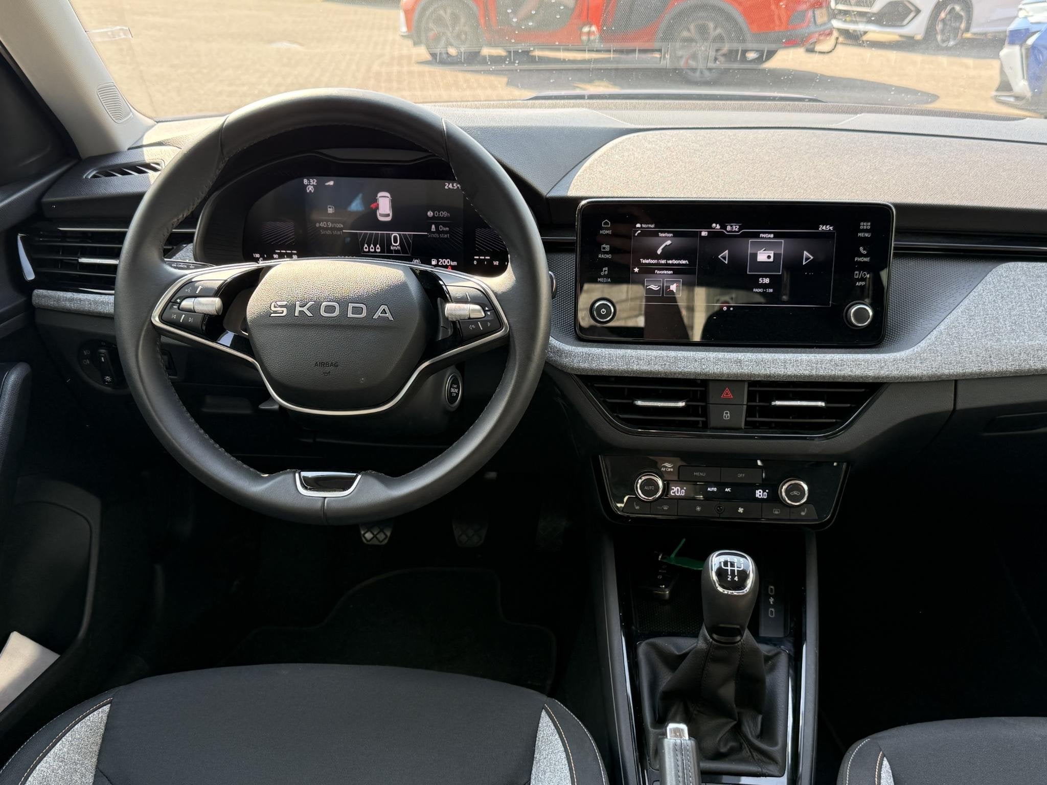 Skoda Kamiq 1.0 TSI Business Edition | Apple CarPlay / Andro, Auto's, Voorwielaandrijving, Stof, Gebruikt, Euro 6