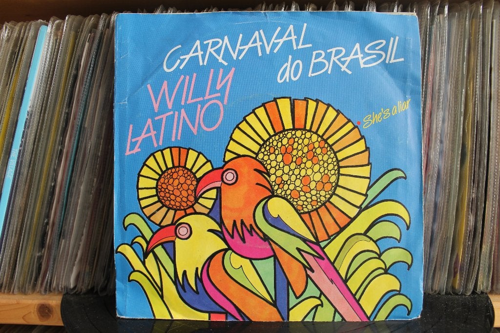 7" Single Willy Latino - Carnaval Do Brasil / She's A Liar, Gebruikt, 7 inch, Ophalen of Verzenden, Pop