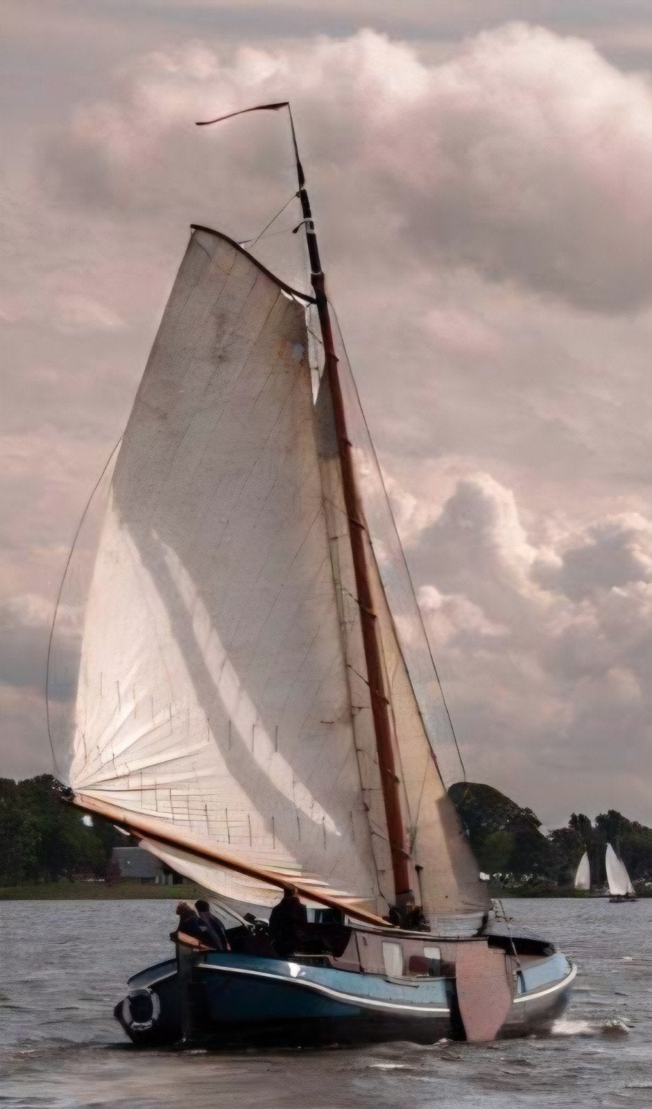 Zeilen voor Skutsje 15.40 meter - Totaal ca. 75m², Ophalen, Zo goed als nieuw
