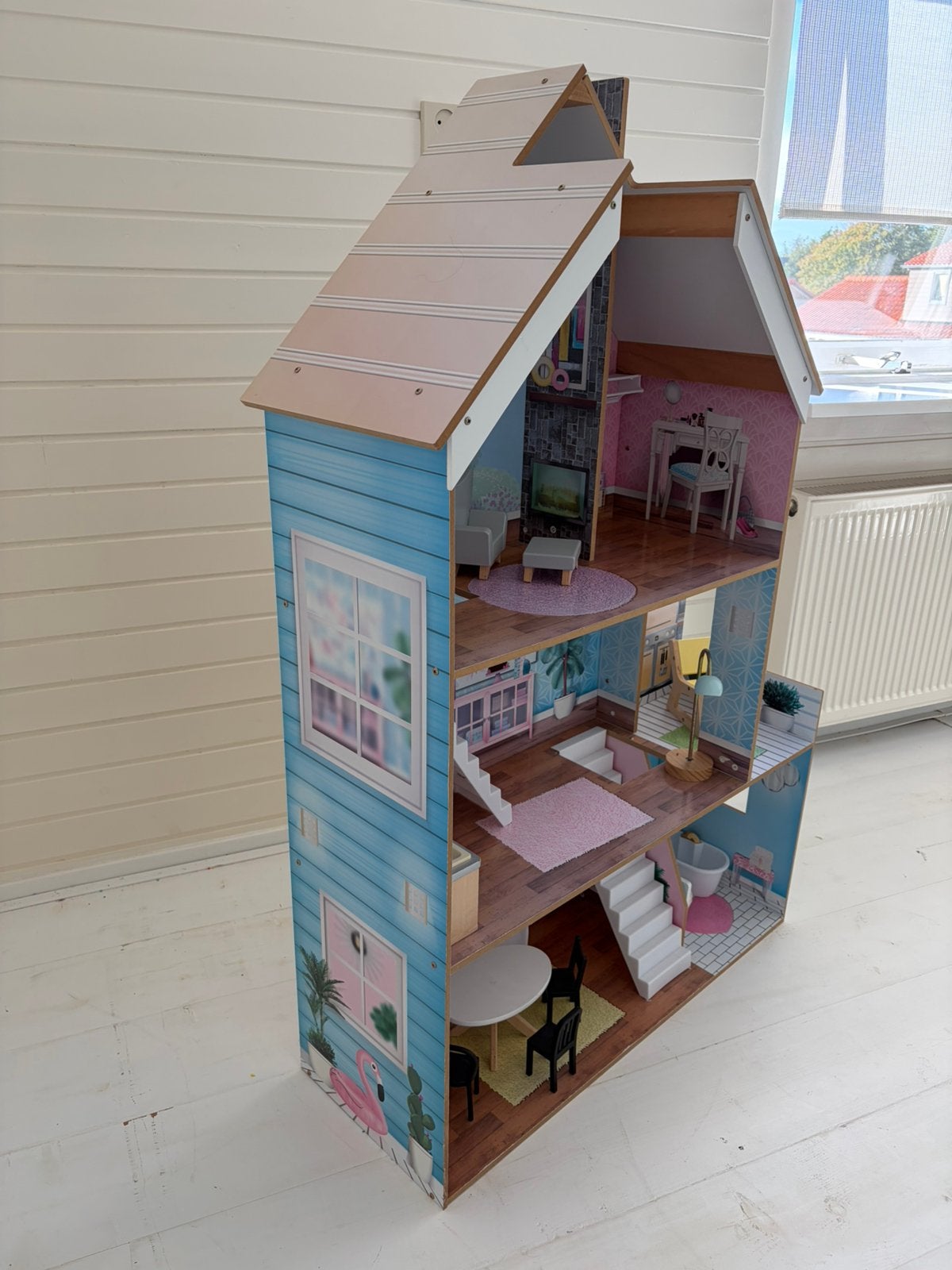 Foto 3 van KidKraft houten poppenhuis, geschikt voor Barbie