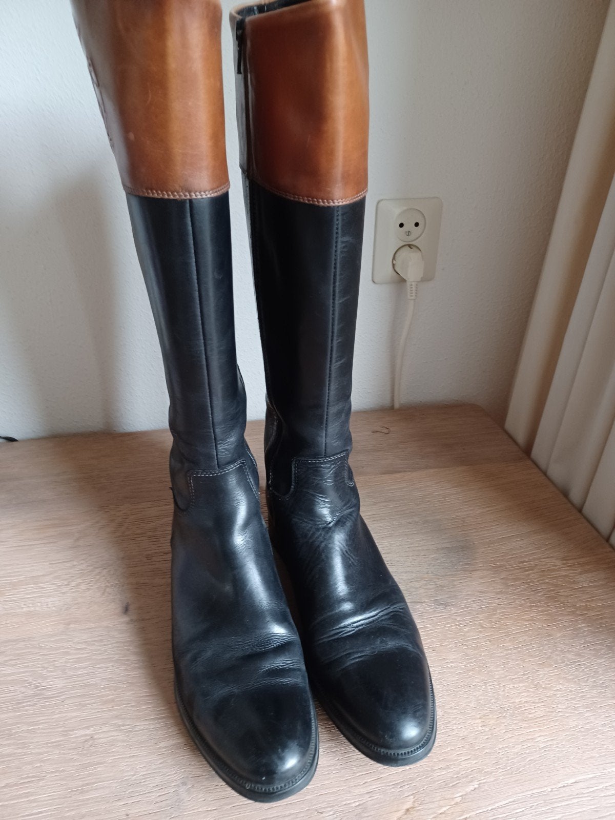 Leren laarzen, zwart met bruine rand,  maat 40/41., Kleding | Dames, Hoge laarzen, Zwart, Ophalen of Verzenden, Gedragen