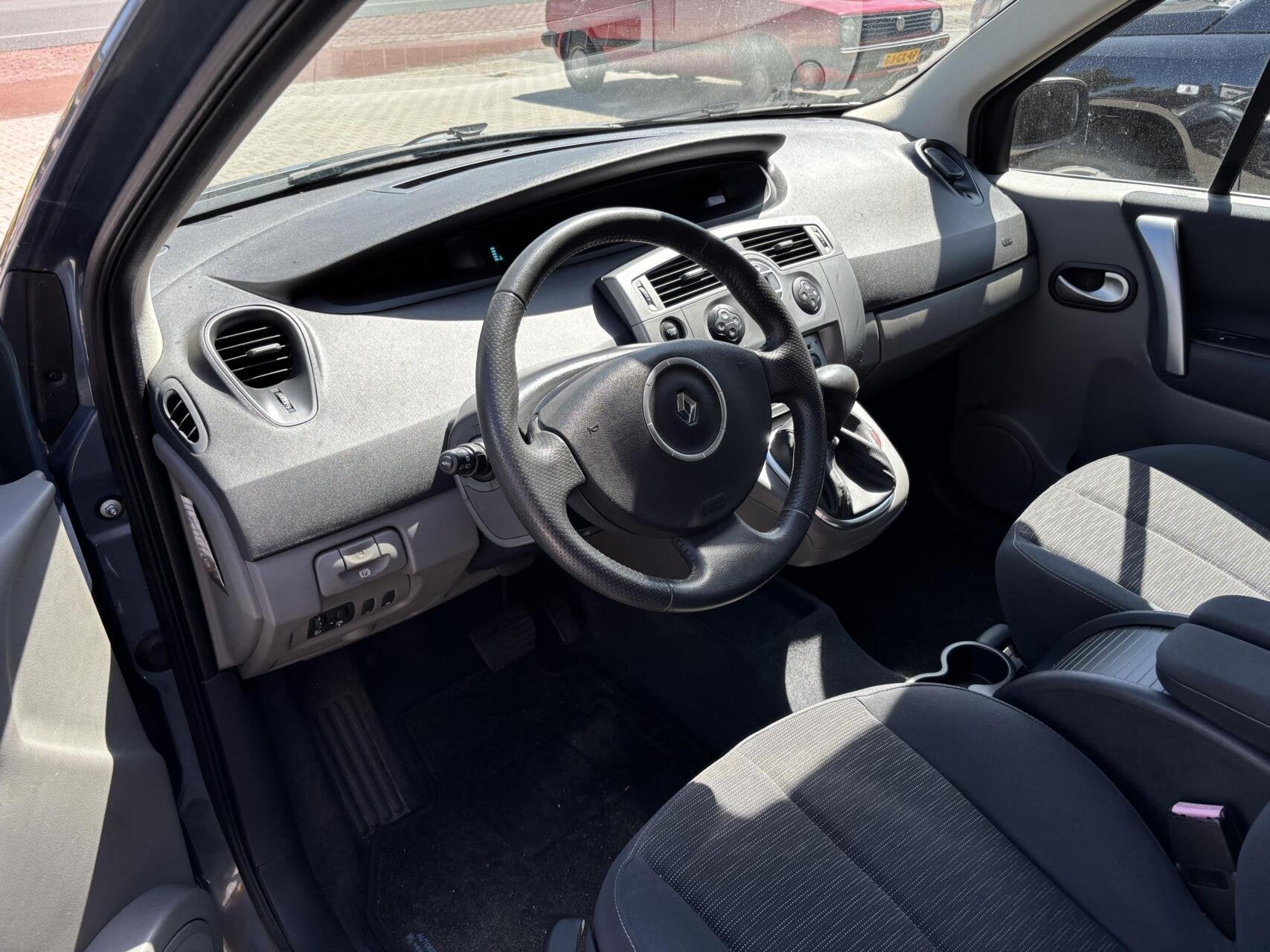 Renault Scenic 1.6-16V Business Line AUTOMAAT AIRCO TREKHAAK, Auto's, 1345 kg, Stof, Gebruikt, 4 cilinders