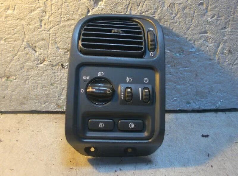 LICHTSCHAKELAAR Volvo S40 (VS) (01-1995/12-2004) (306139-45), Gebruikt, Info@volvocars.com, Ophalen of Verzenden, Volvo