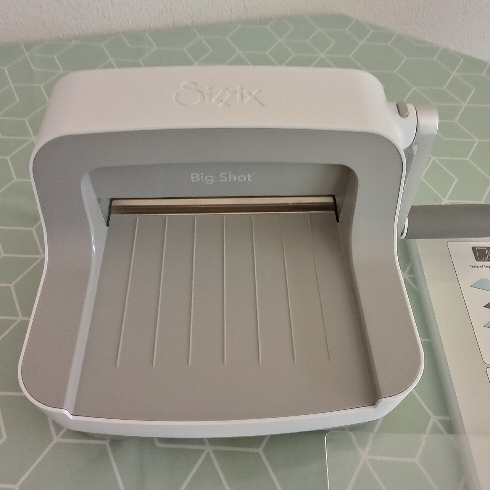 Nieuwste Sizzix Big Shot A5, amper gebruikt!, Ophalen, Zo goed als nieuw, Overige thema's