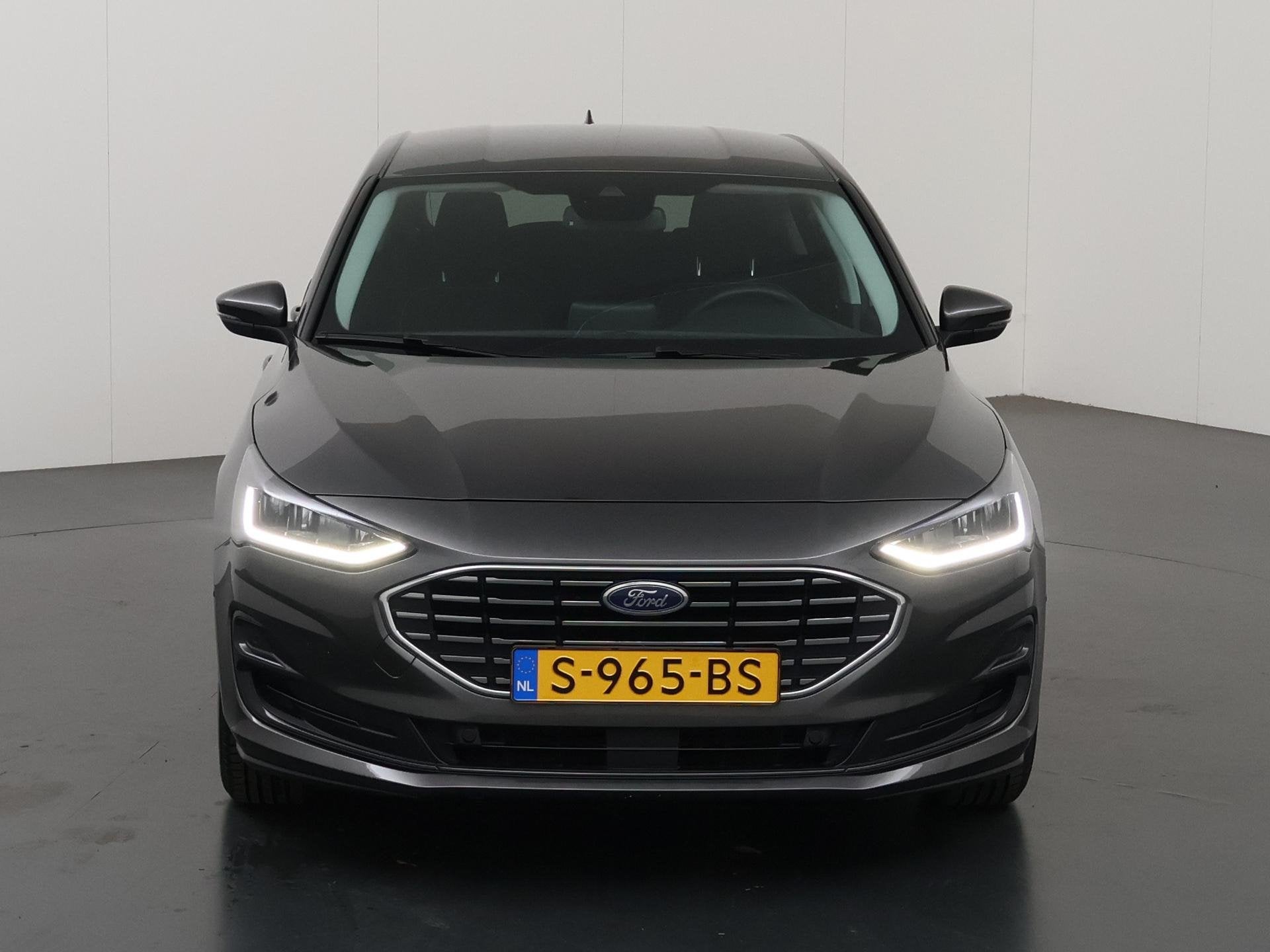 Ford Focus 1.0 EcoBoost Hybrid Titanium Style | Winterpack |, Auto's, Gebruikt, Origineel Nederlands, Bedrijf, Handgeschakeld