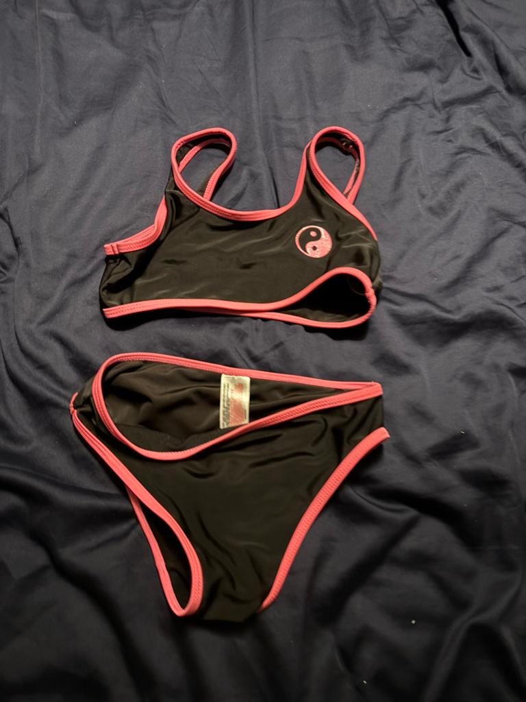 Bikini zwart/ roze maat 134, Ophalen of Verzenden, Zo goed als nieuw, Meisje, Sport- of Zwemkleding