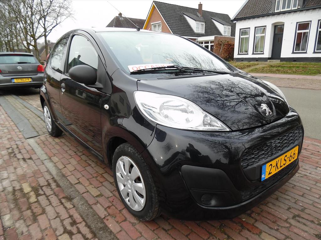 PEUGEOT 107 1.0 12V 68PK 5D XS, Euro 5, Stof, Gebruikt, Zwart
