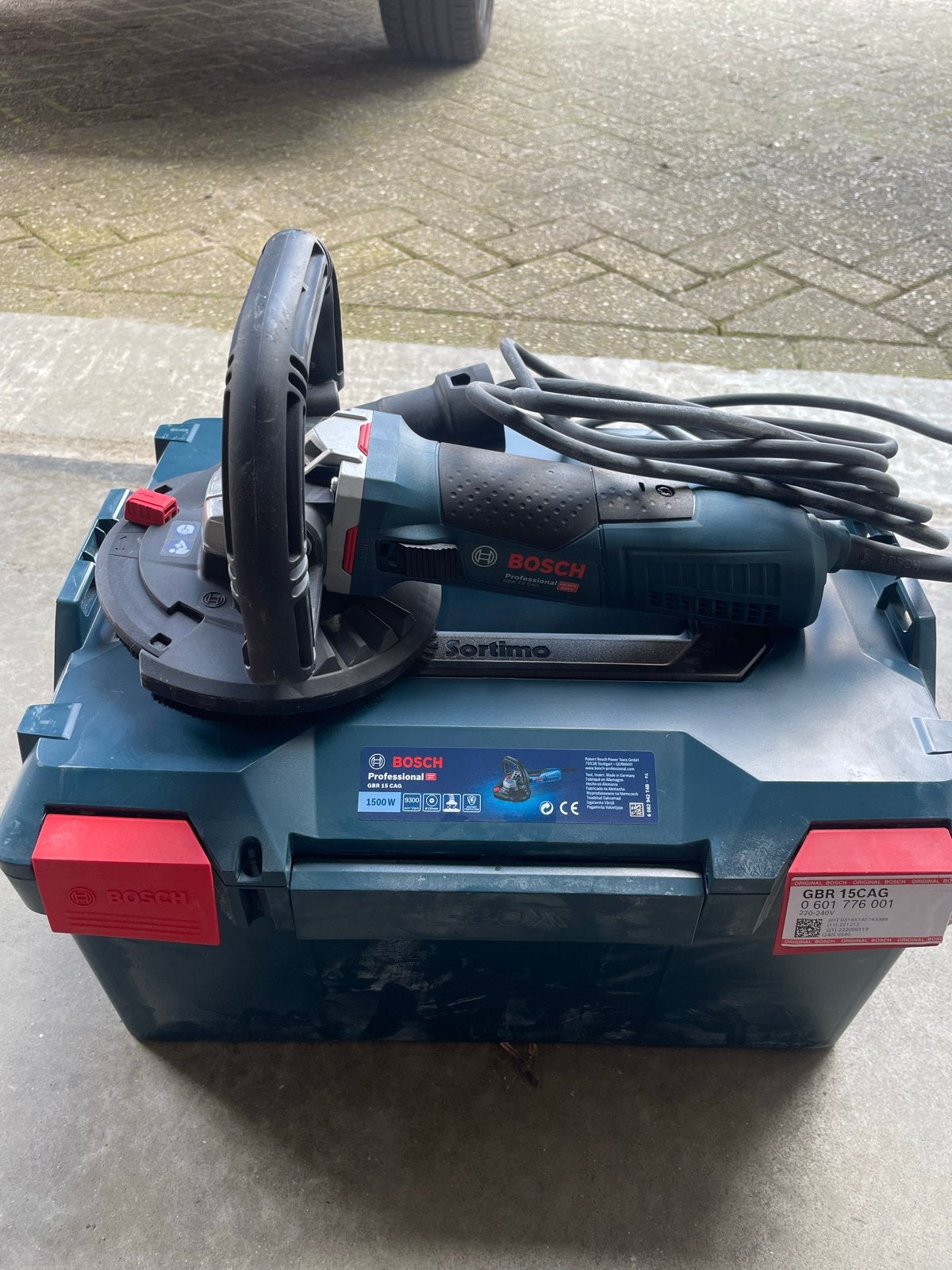 Bosch Professional GBR 15 CAG Betonschuurmachine 1500W, Ophalen, Zo goed als nieuw, 1000 watt of meer, Haakse handslijpmachine