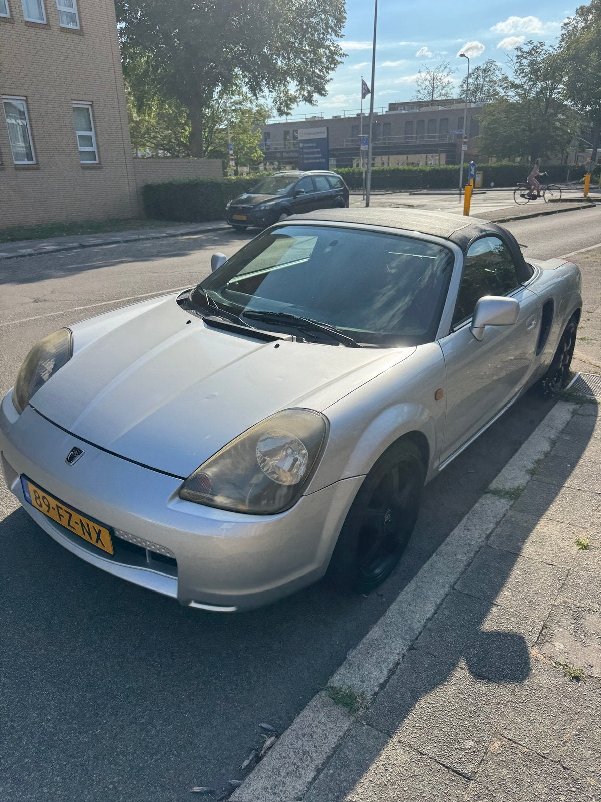 Toyota MR2 | ZZW30 | 1.8 16V | 2000 | Grijs, 4 cilinders, Cabriolet, Stoelverwarming, Handgeschakeld