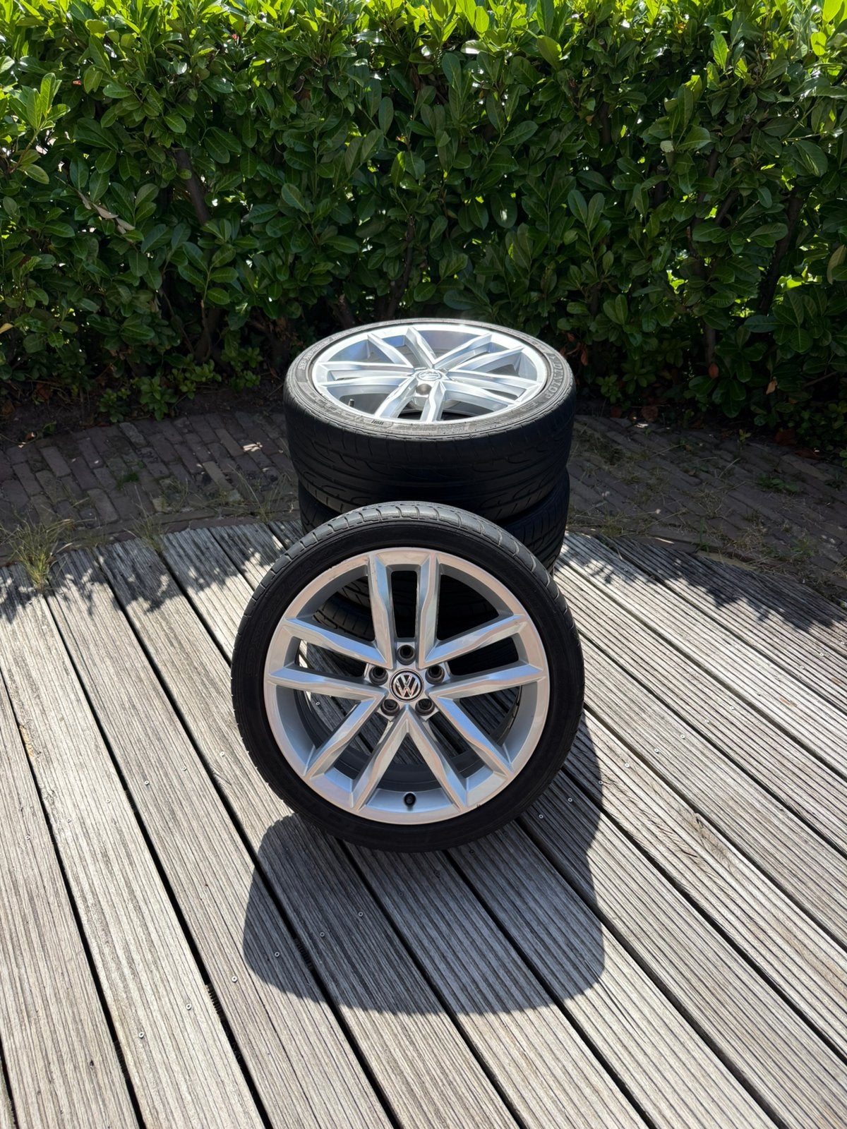Orginele volkswagen 17 inch velgen met zomerbanden VW POLO, Ophalen, Volkswagen