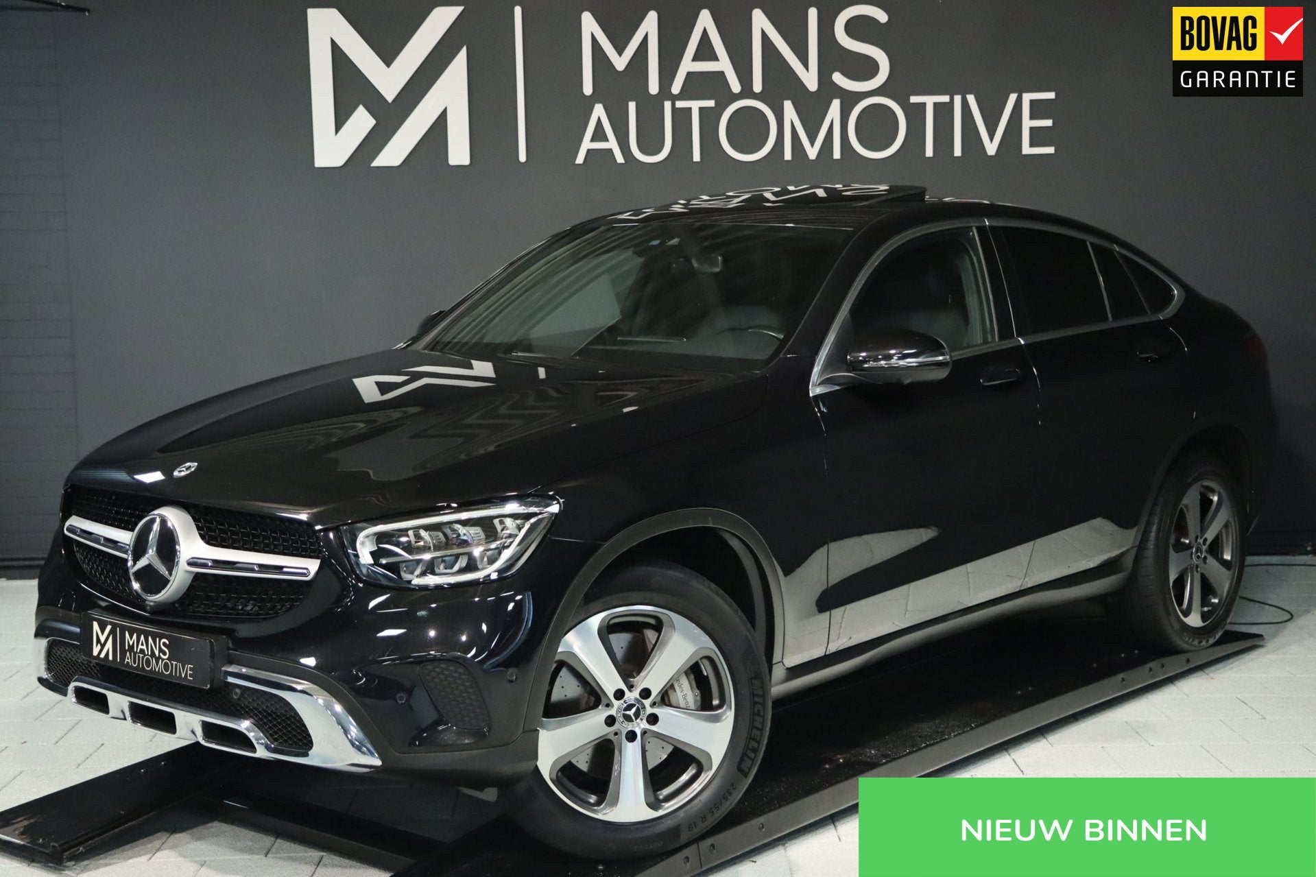 Mercedes-Benz GLC-klasse Coupé 300e 4MATIC / PANODAK / 360, Auto's, Automaat, Gebruikt, Zwart, 2000 kg